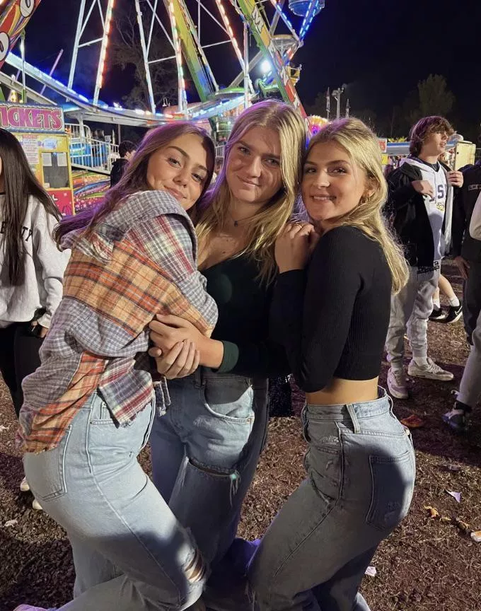 College freshies at the fair