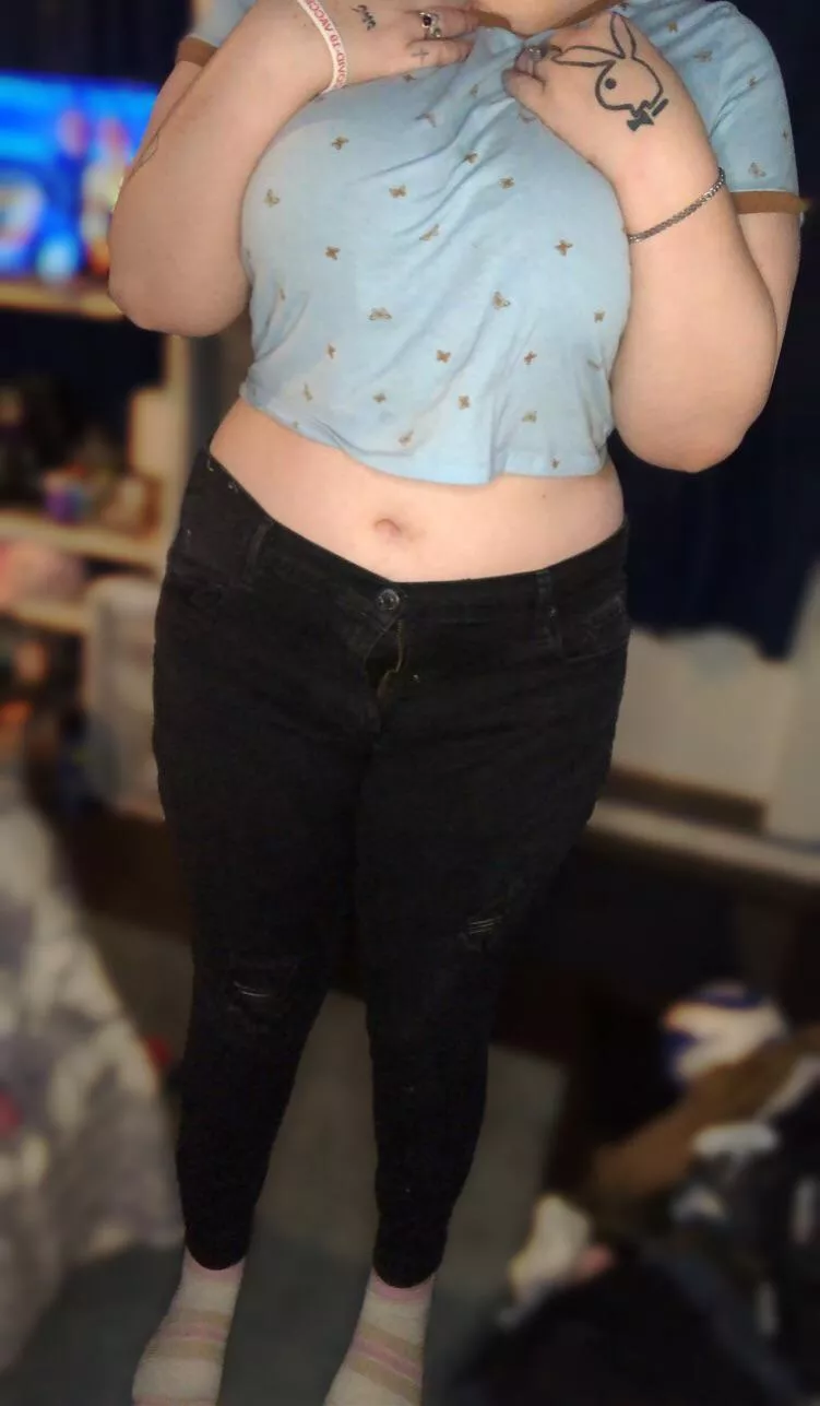 Crop top, jeans, and big boobs