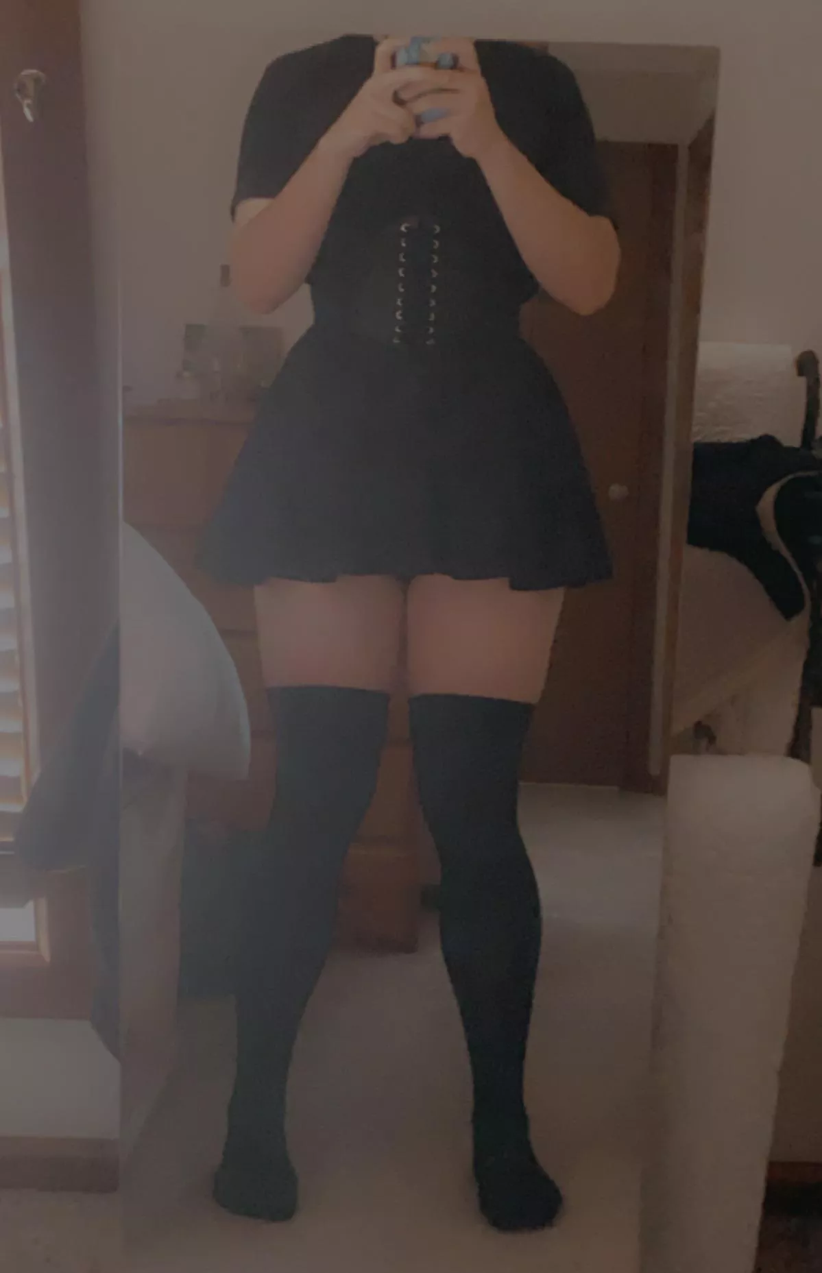 does this outfit look good?