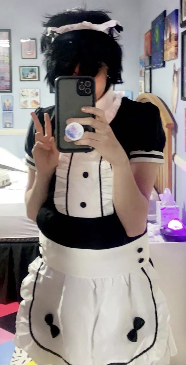 First time wearing something actually femboy. Iâ€™m nervous but excited, had to hide my face because I was so red >///<