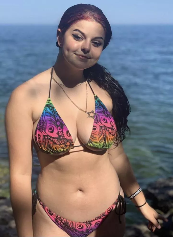 Gorgeous and stacked 18 year old