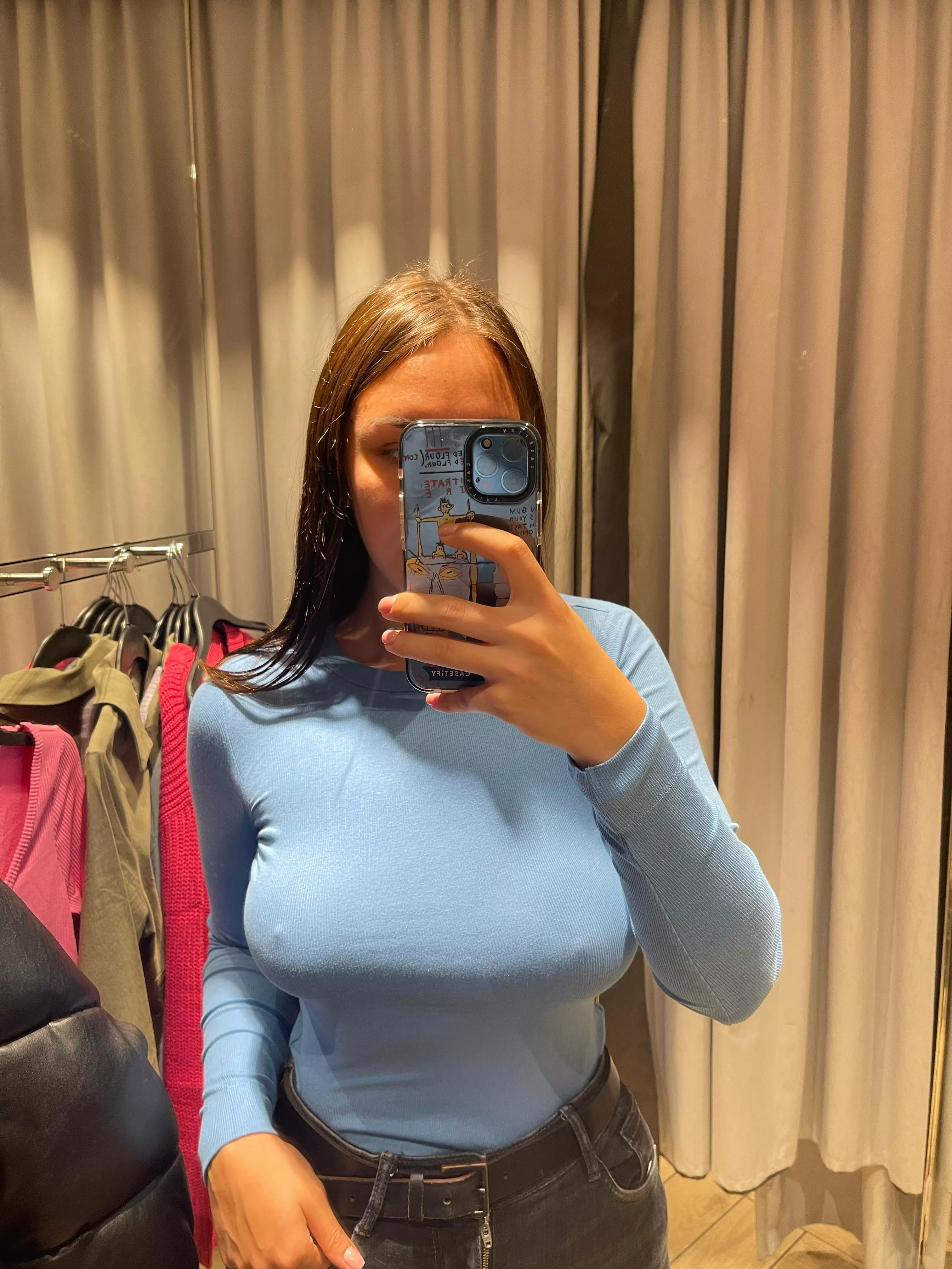 I just love fitting room selfies:)