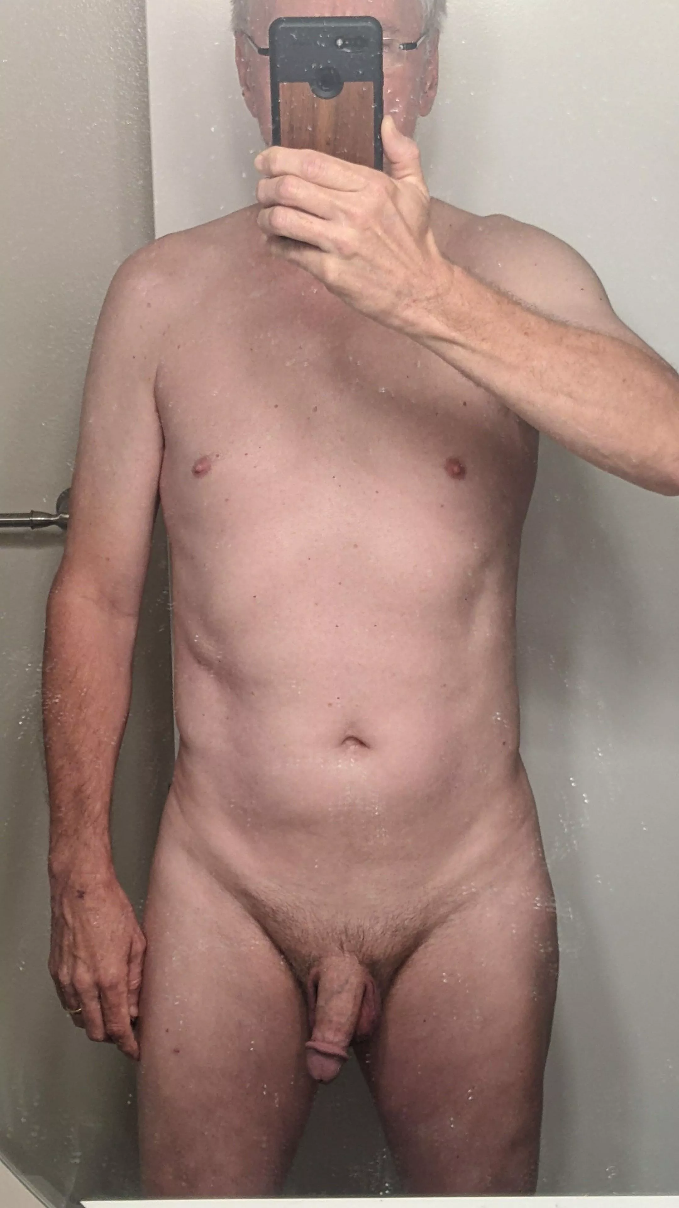 M, 59, 6'2