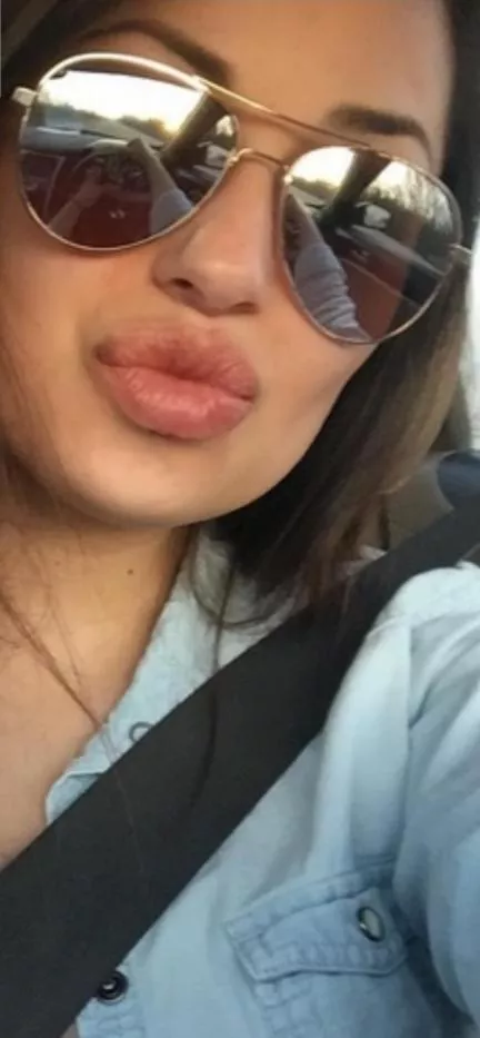 Mariah's super juicy lips