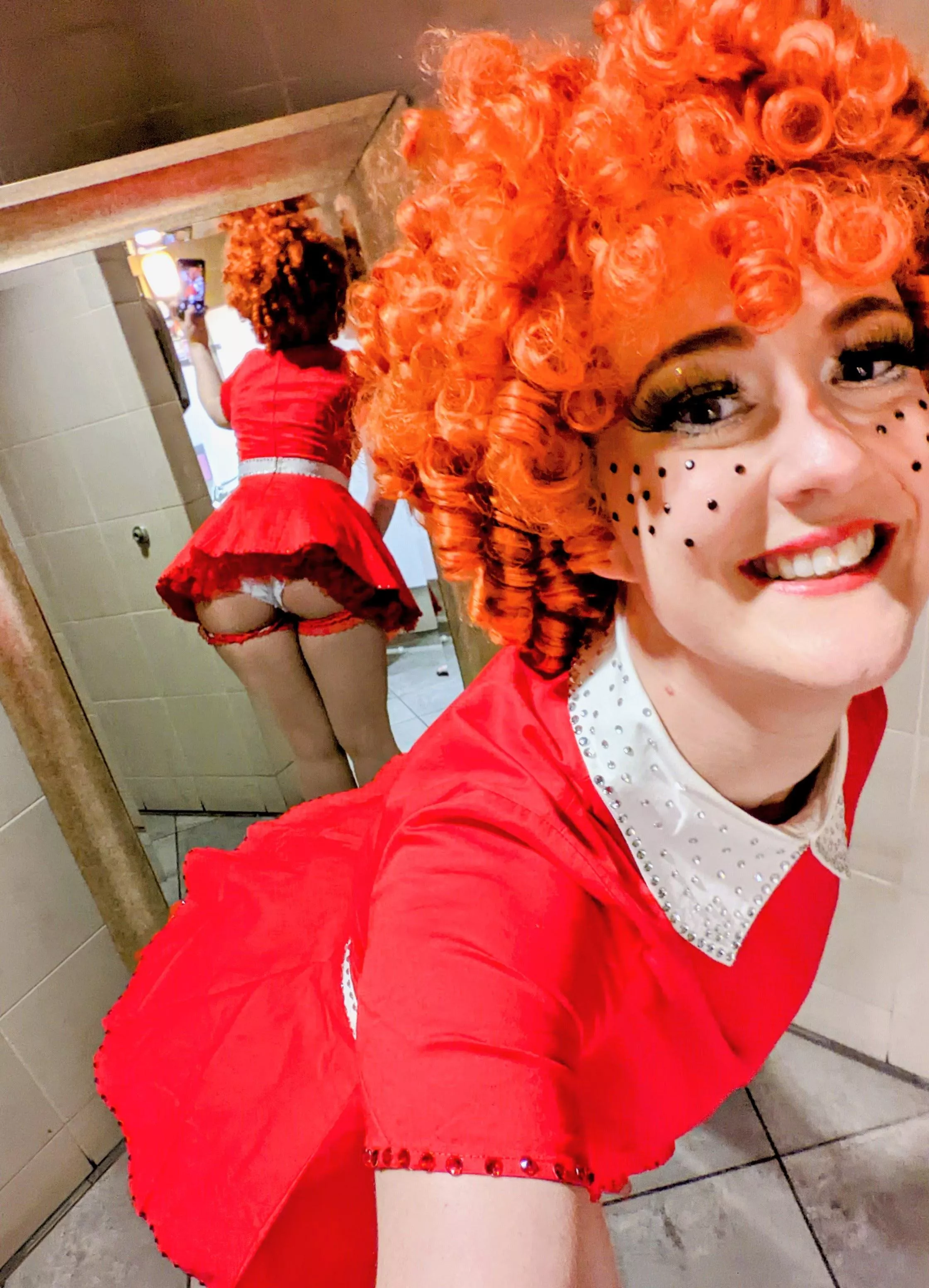 My burlesque little orphan Annie was a huge success in Tops Off to Broadway! (Reality Rose)