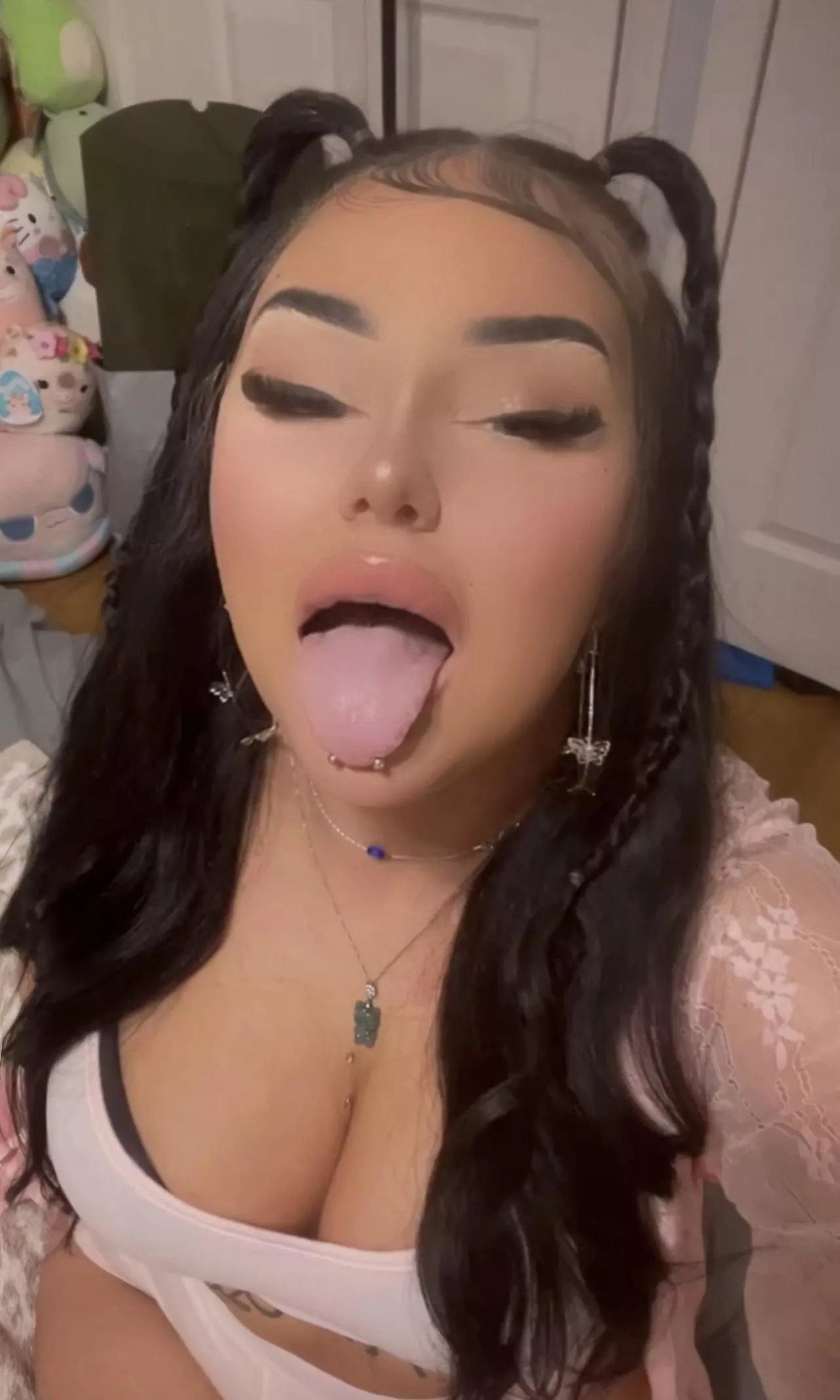 open wide for you 🤤