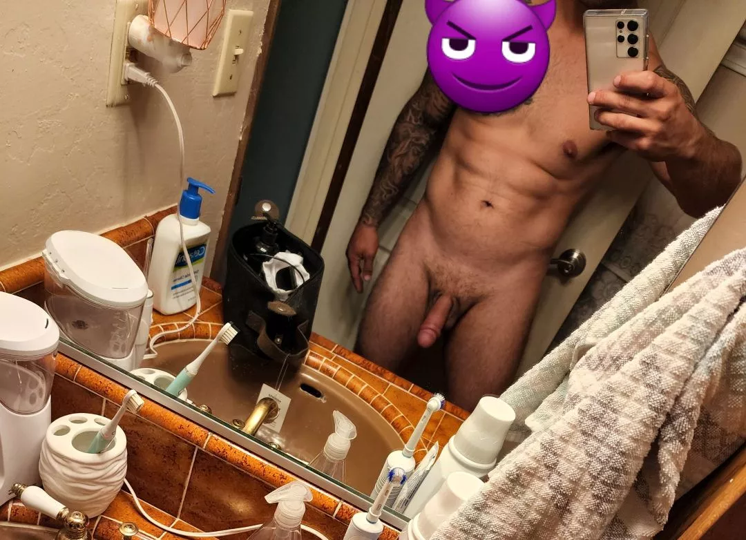 suck in or out the shower? (m)