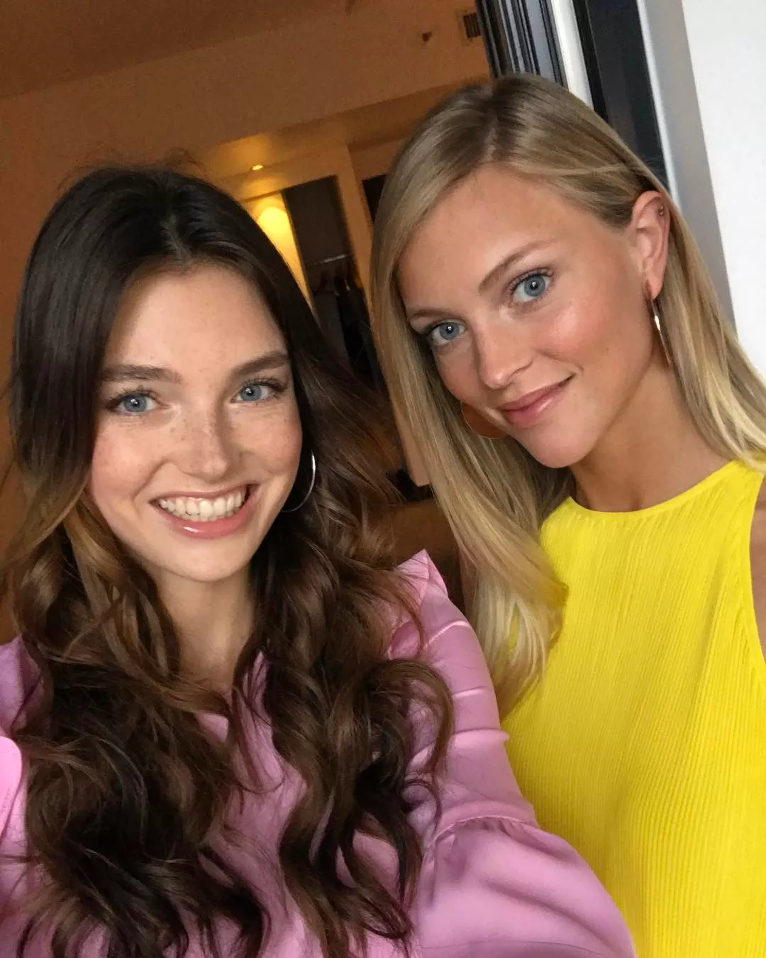 Celine Bethmann & Serlina Hohmann