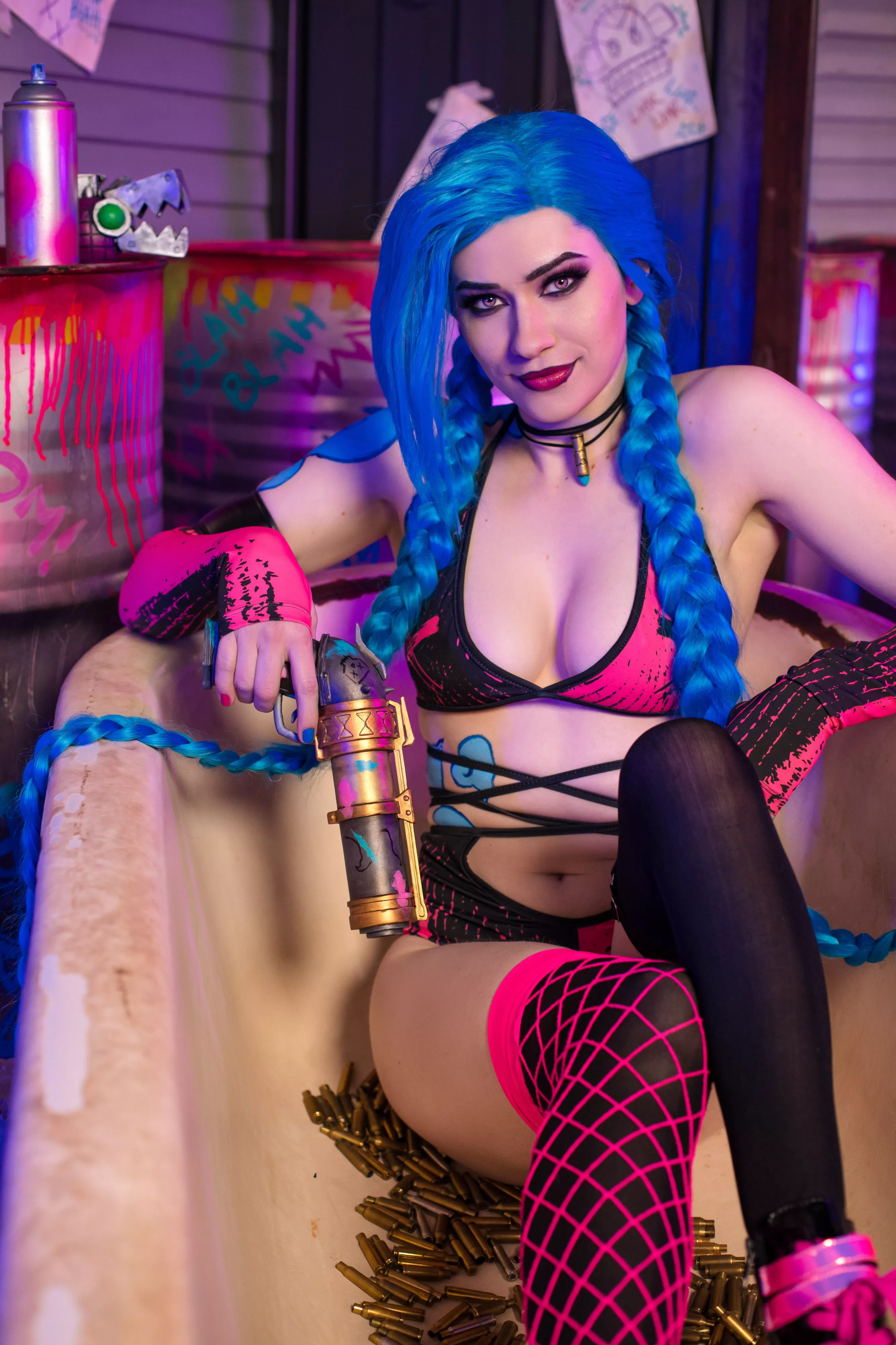 Jinx (League of Legends) by Nichameleon