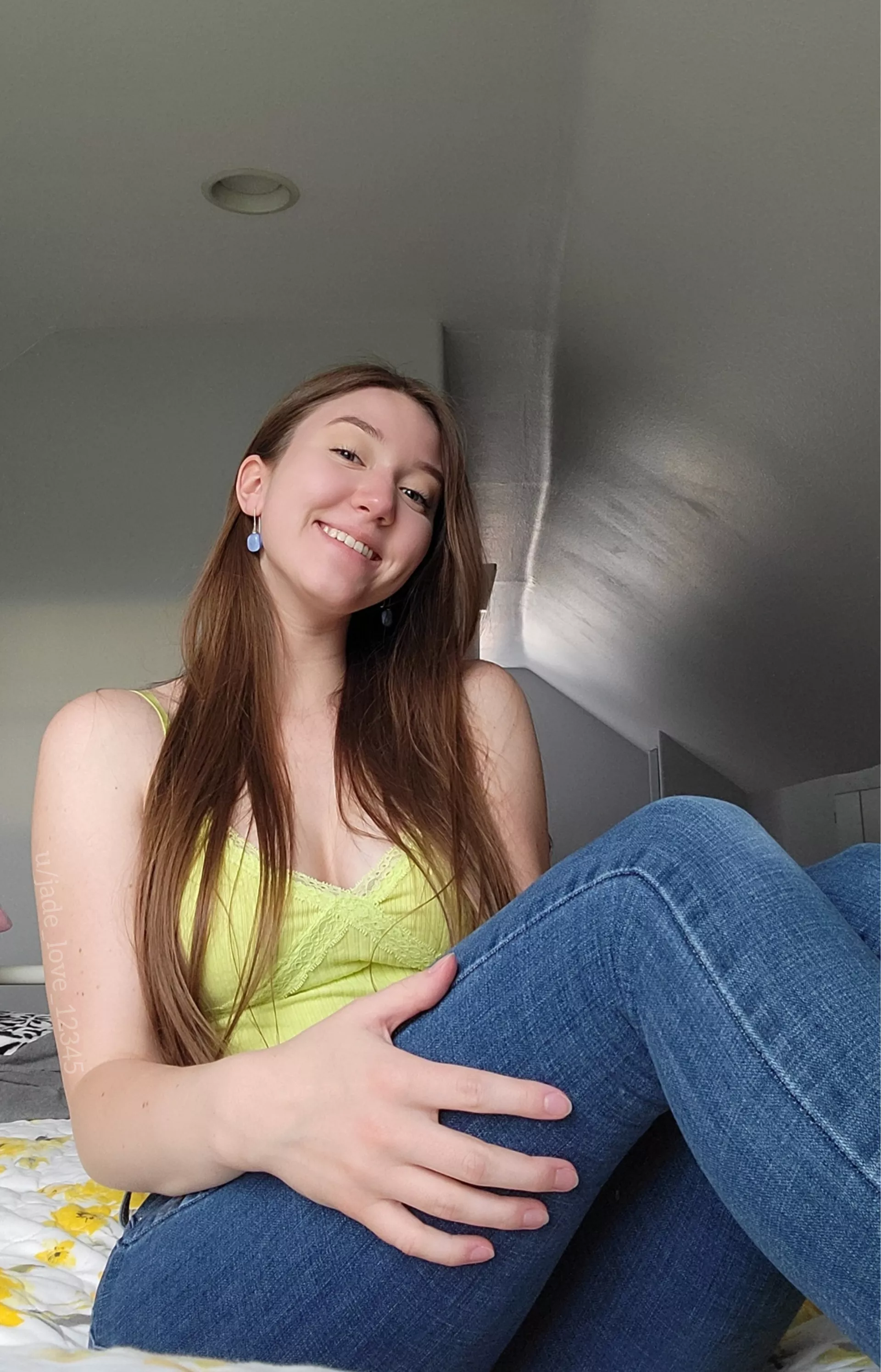 Am I sexy in tight jeans?