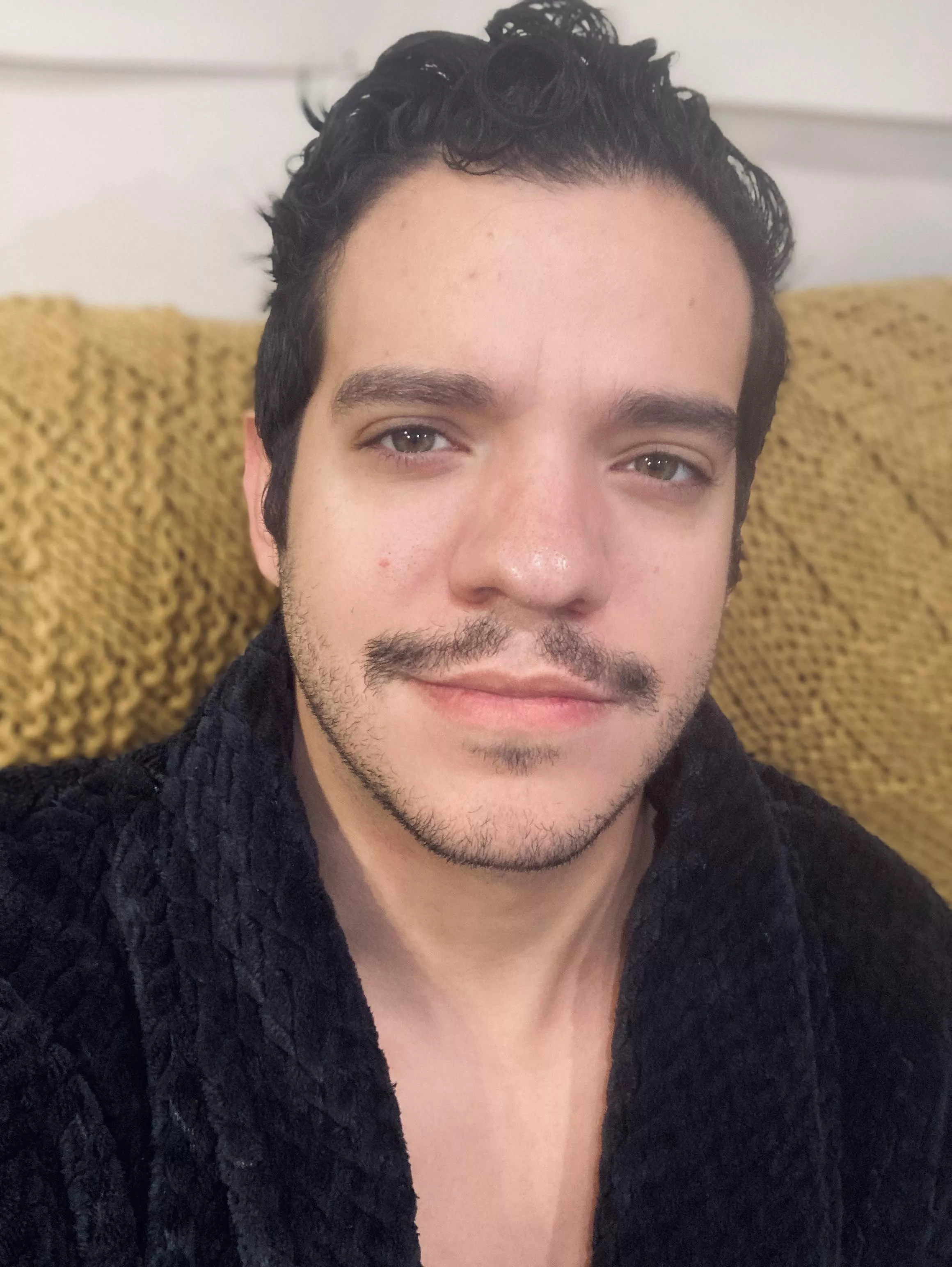 Happy Saturday bros! Genuine thoughts on the stache? 🤔 buzz it or keep it