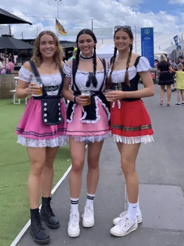 Oktoberfest Girls