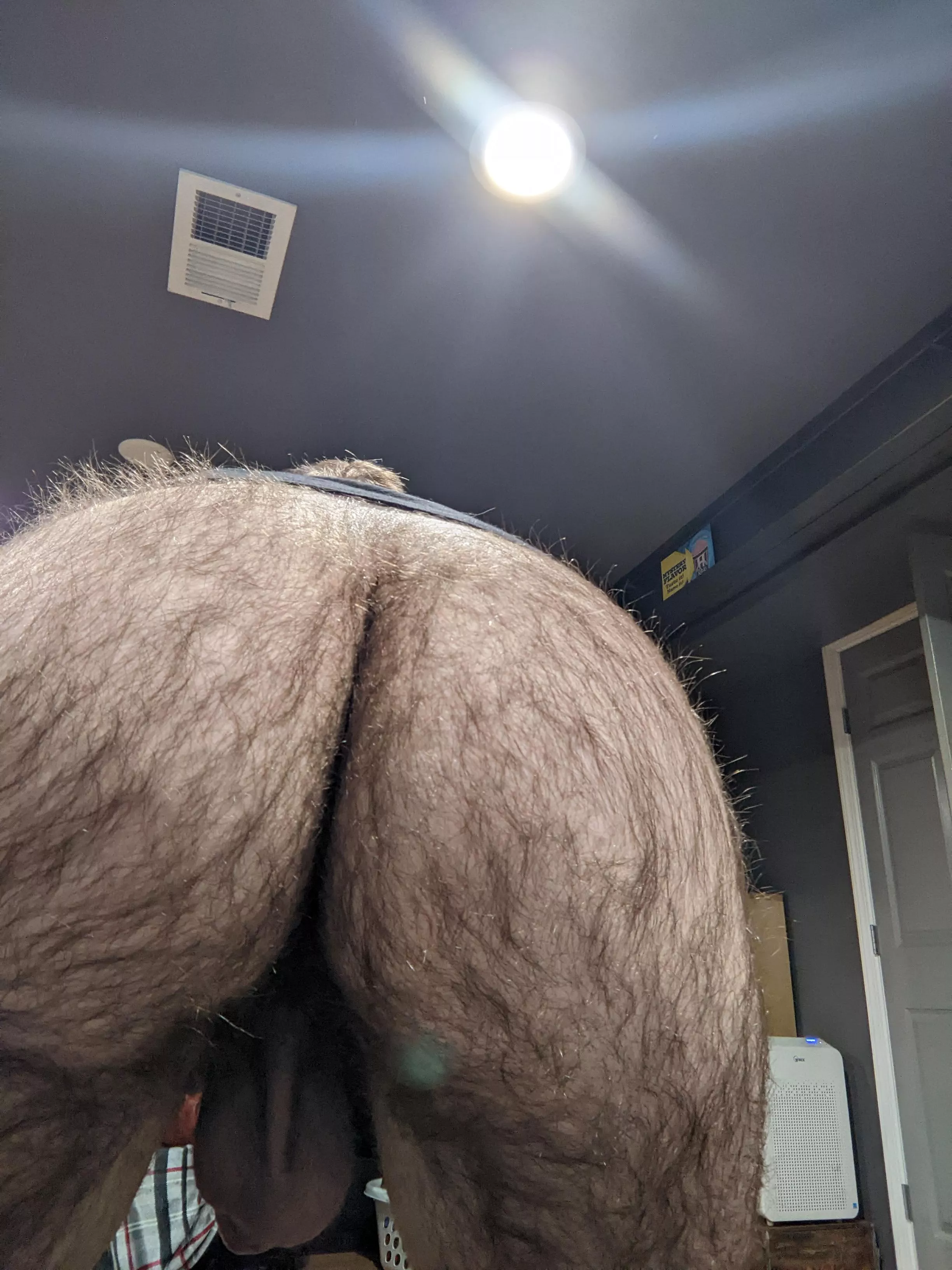 who wants to be ass eating slave? (dms open)