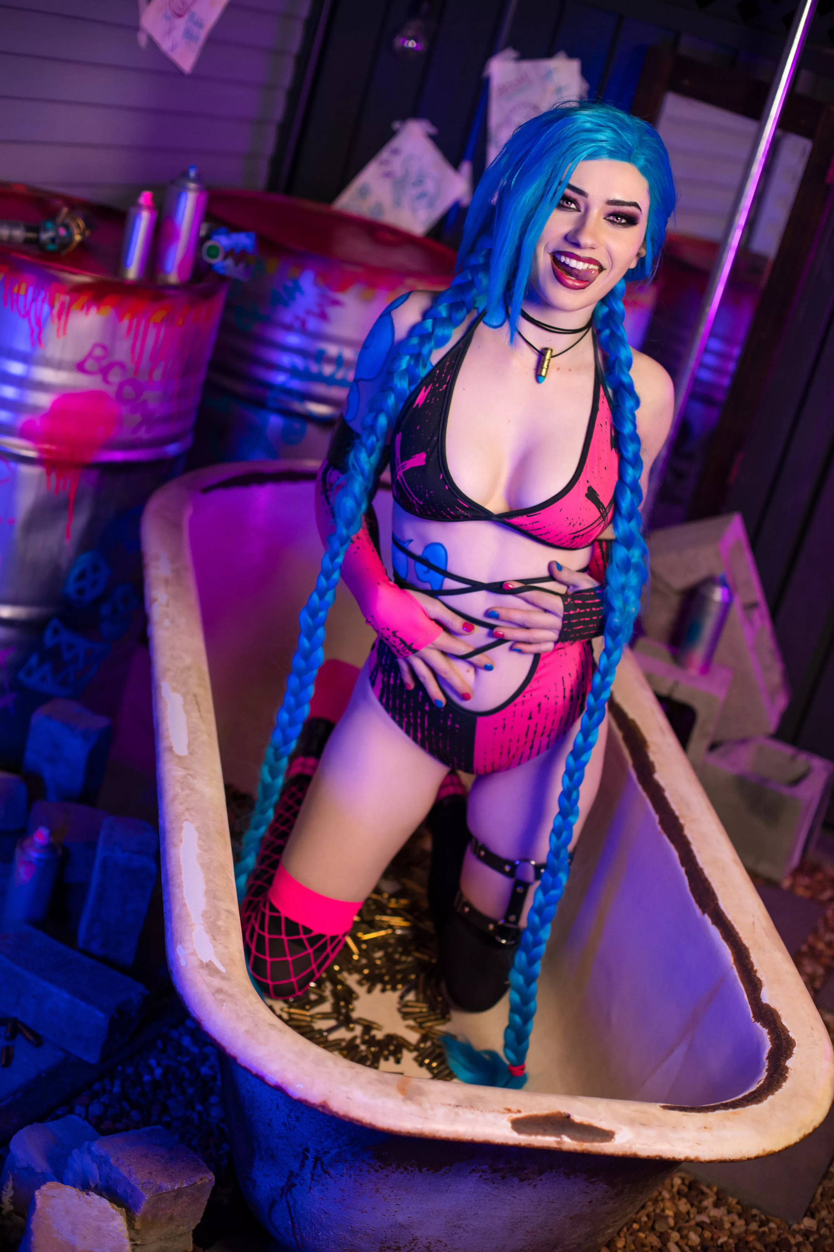 Jinx (League of Legends) by Nichameleon