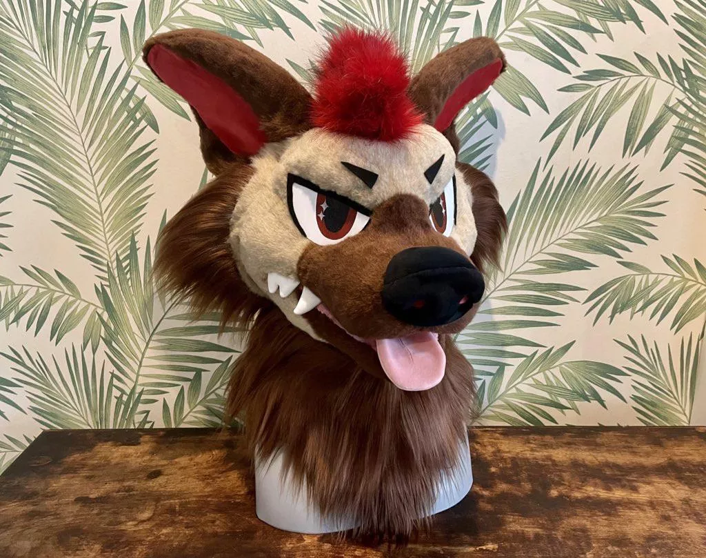 just finished my second fursuit head !! :3