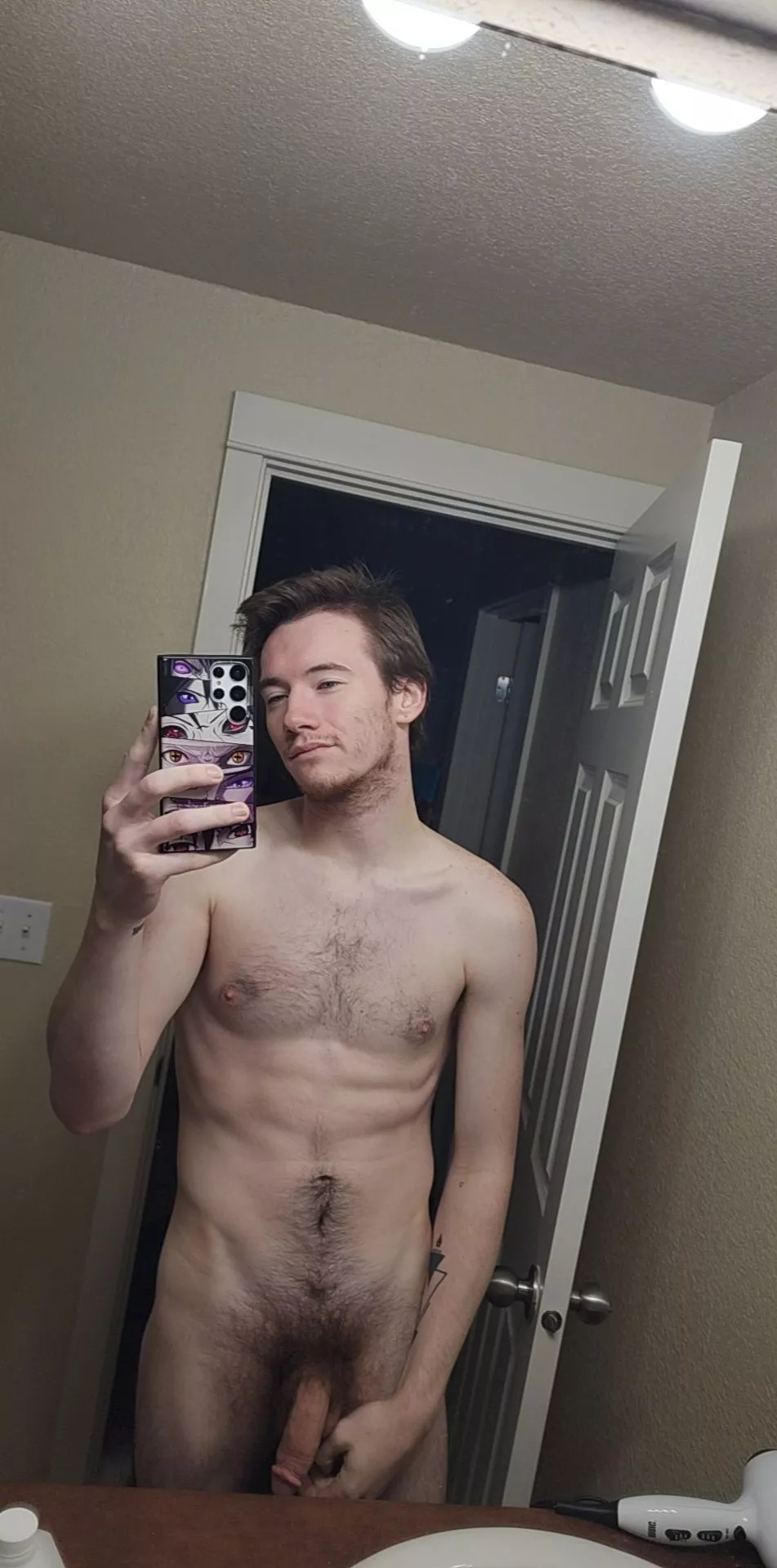 Someone come take naked pics with me (M23)