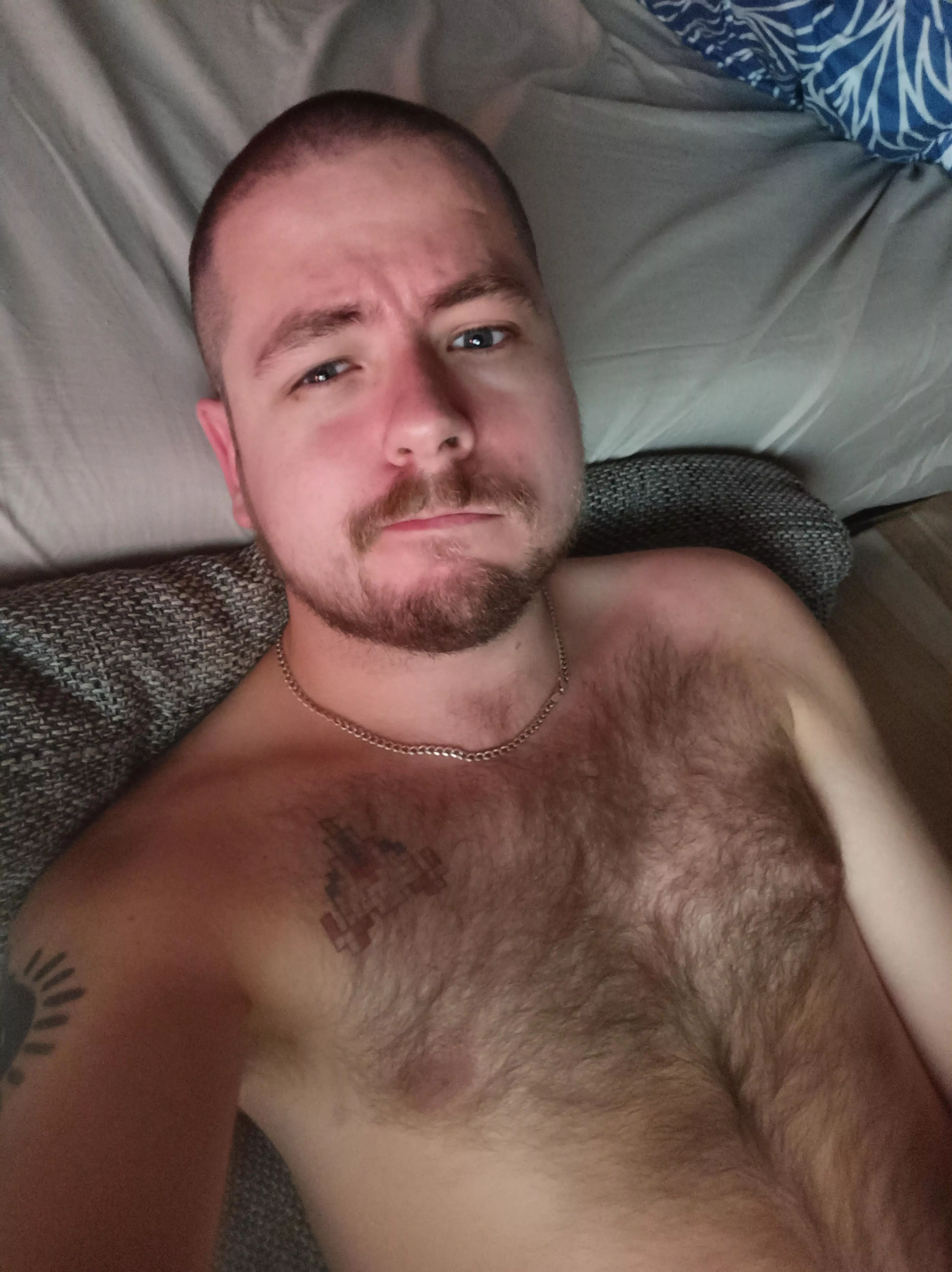 Tired, horny and gaming 💪