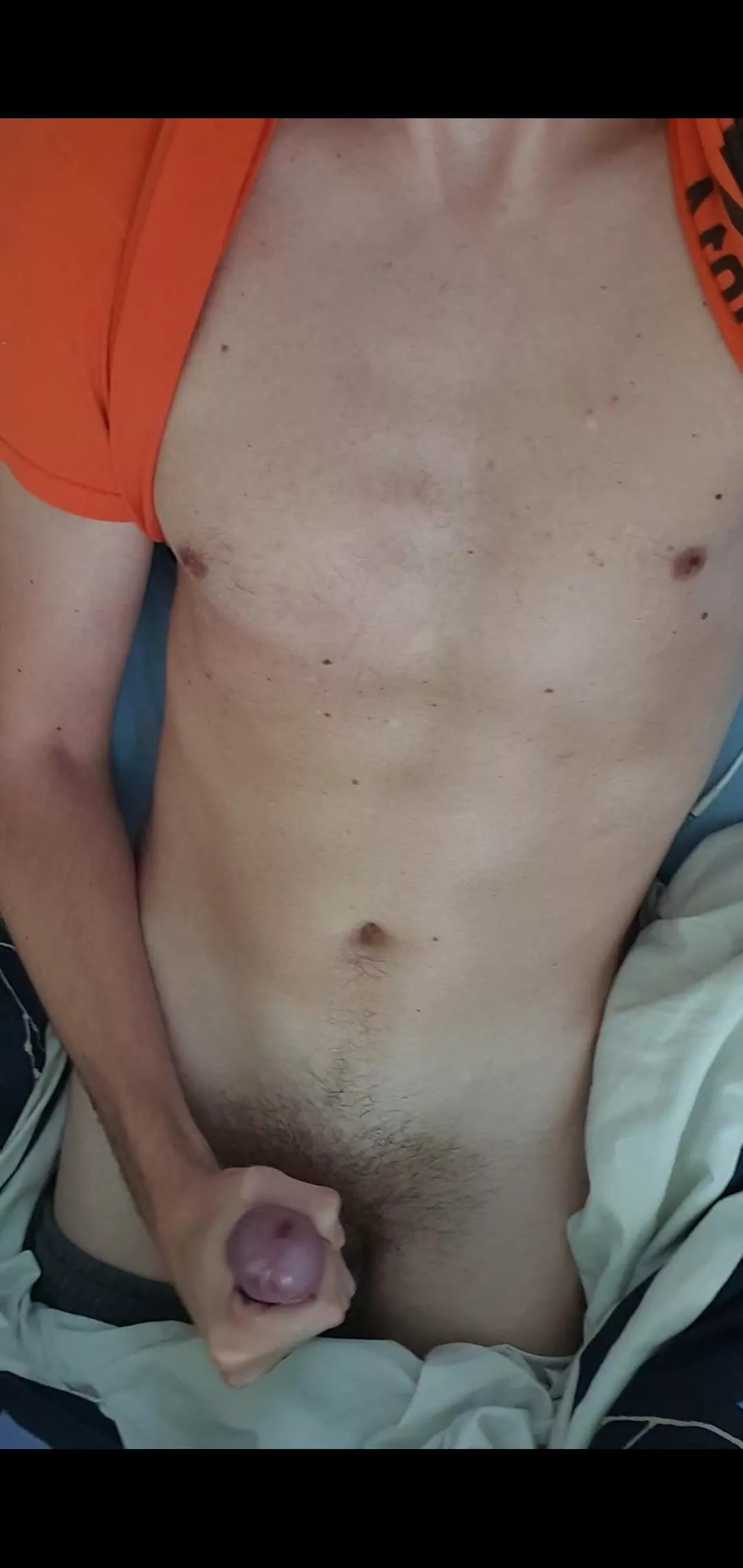 27yo bttm boy who loves to jerk off