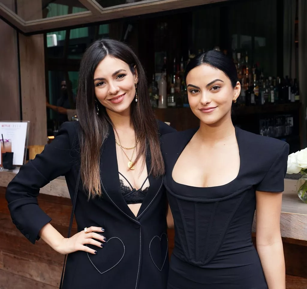 Camila Mendes & Victoria Justice