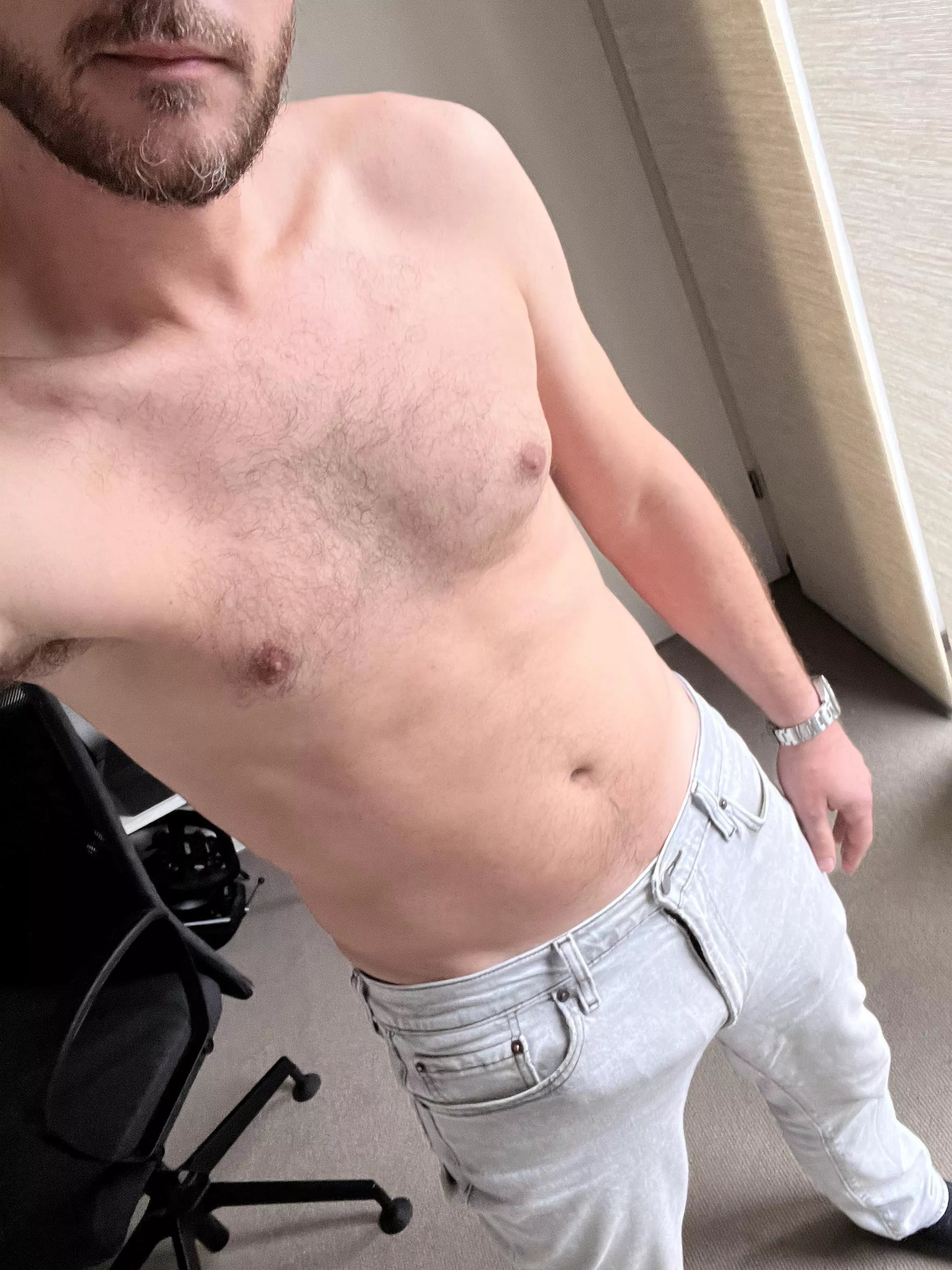 Do grey jeans work as well? [42]