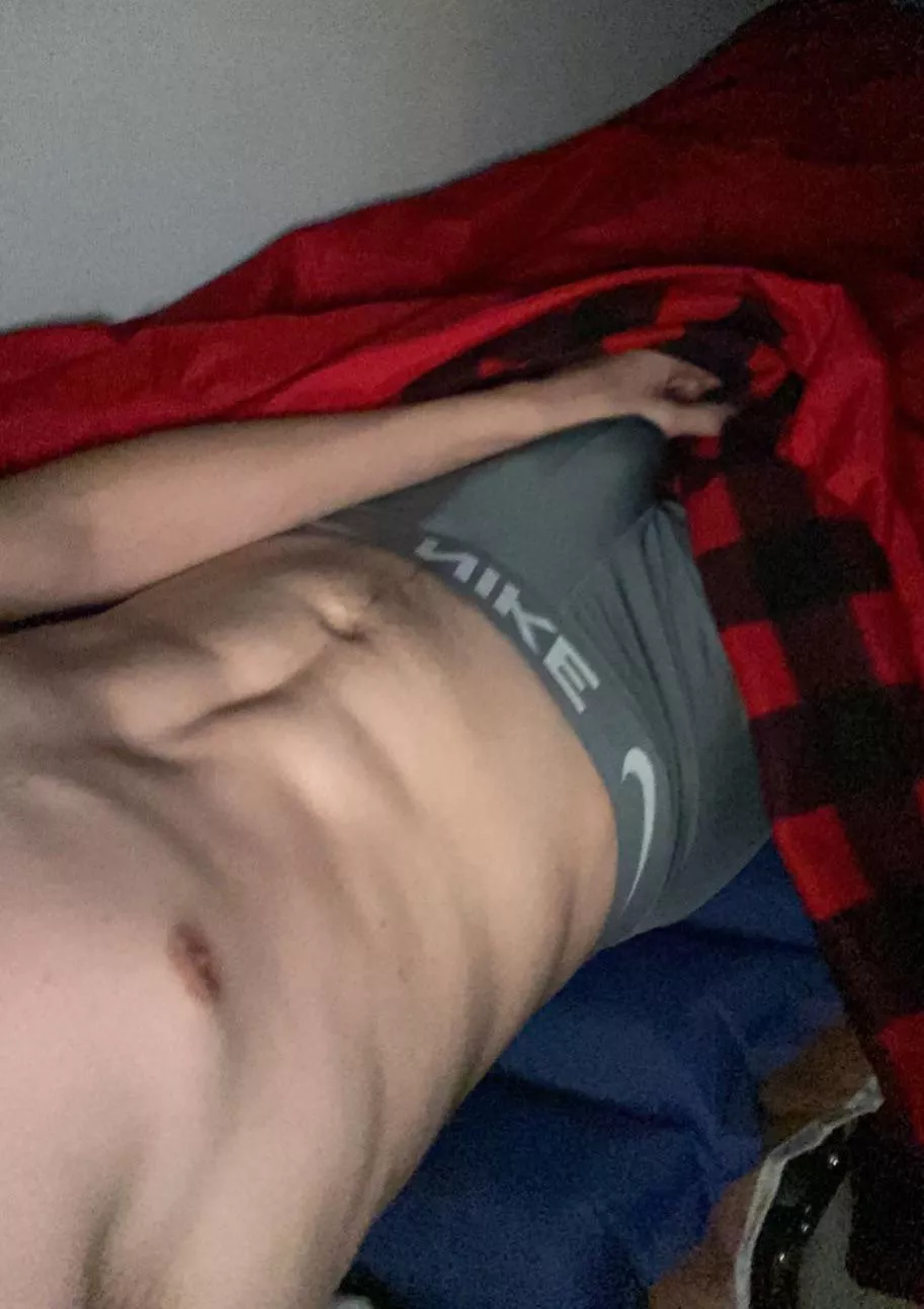 rate my bulge