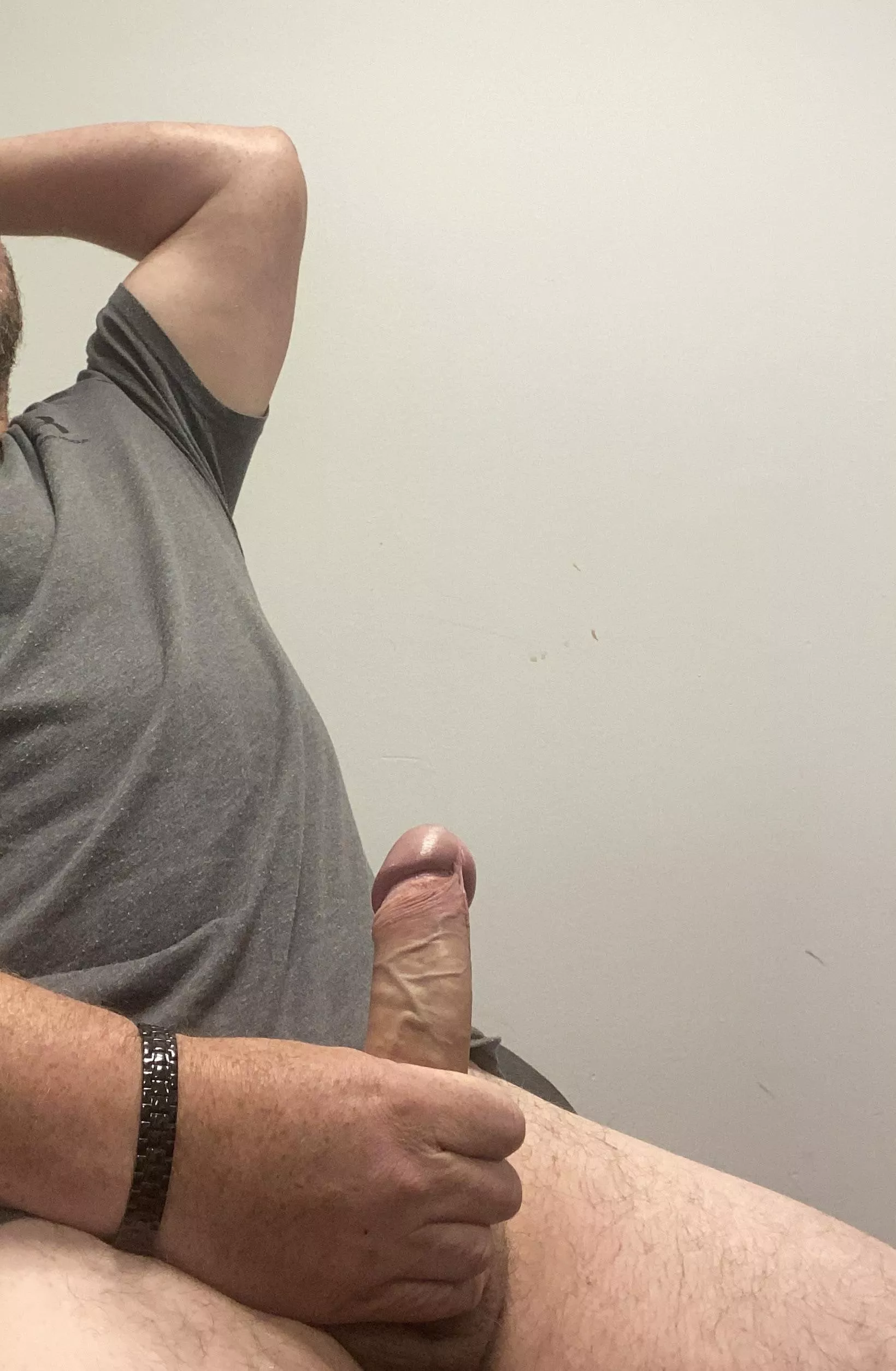 [51] Daddy jerking off In work ðŸ™ˆ