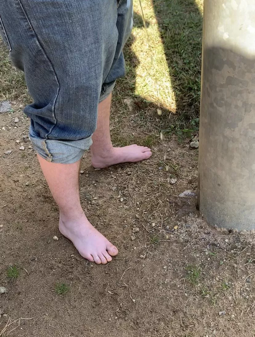 Are we the only ones with an outdoor piss fetish?