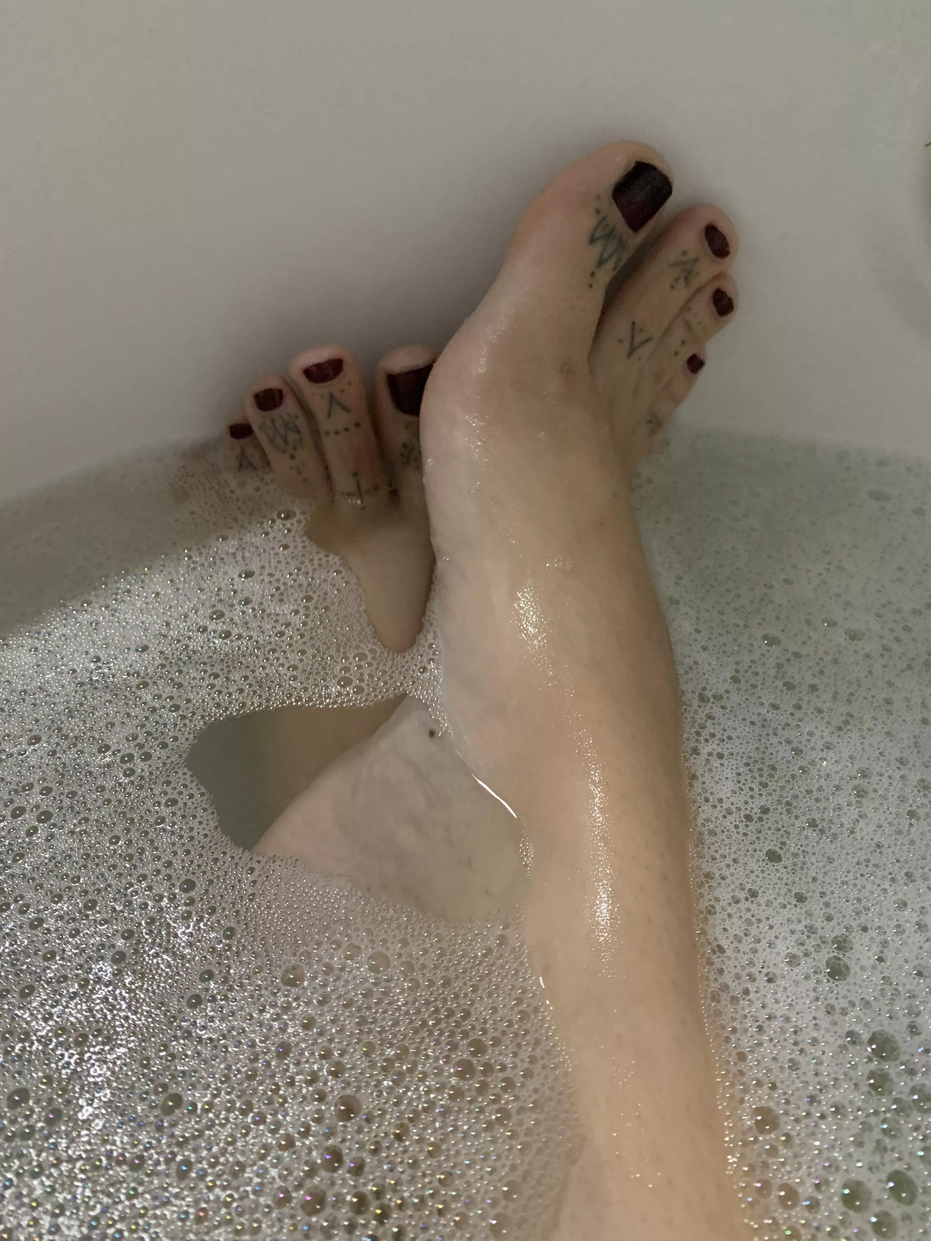 I’d love for you to fuck my feet 🤤