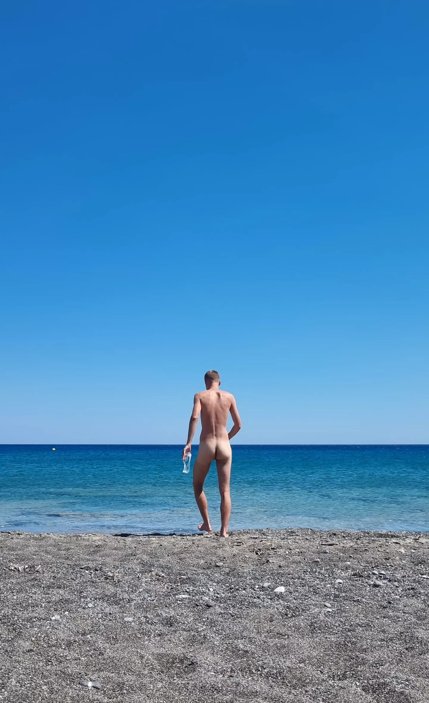 (M25) The beach view