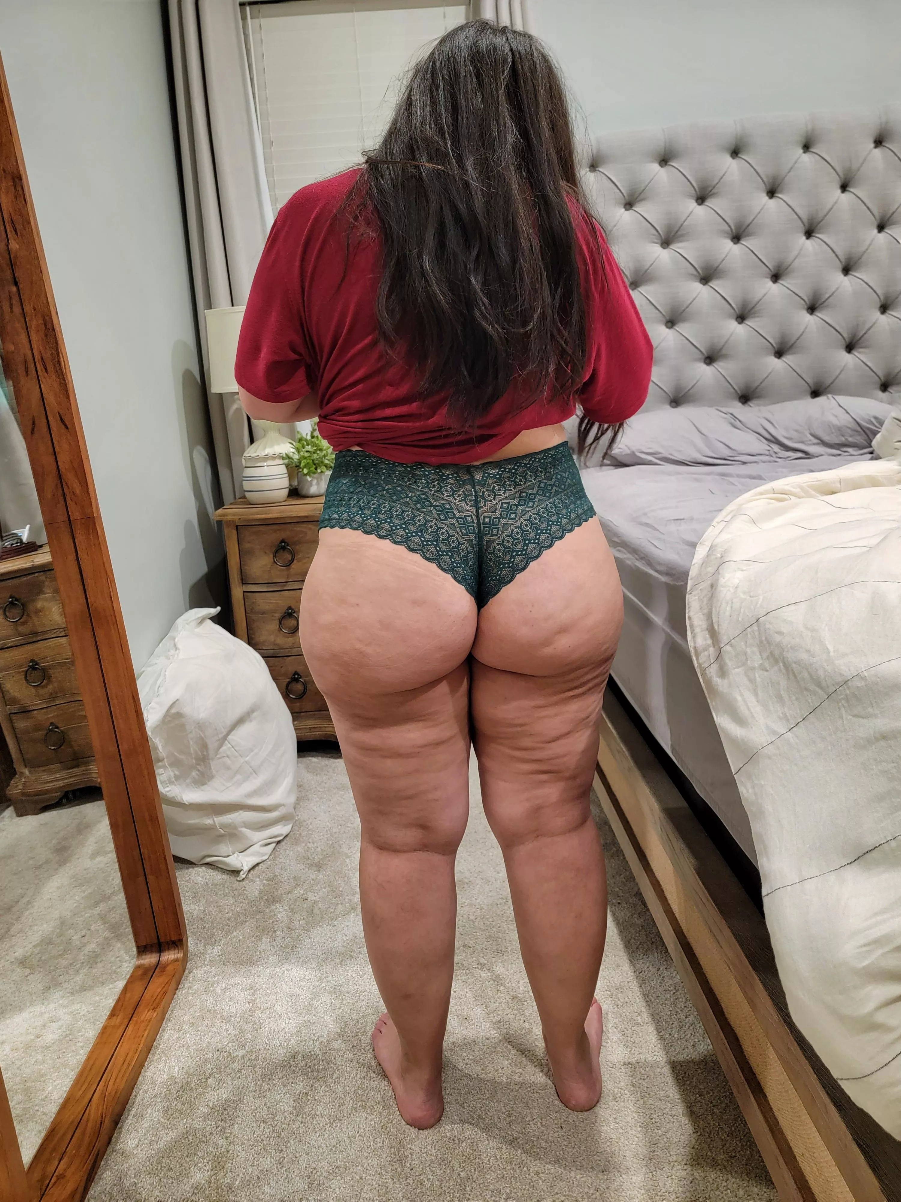 plump ass ðŸ‘