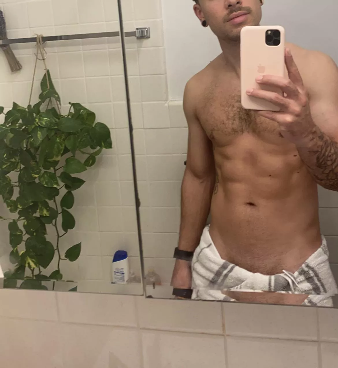 [31] [OC] Who wants me to drop this towel?