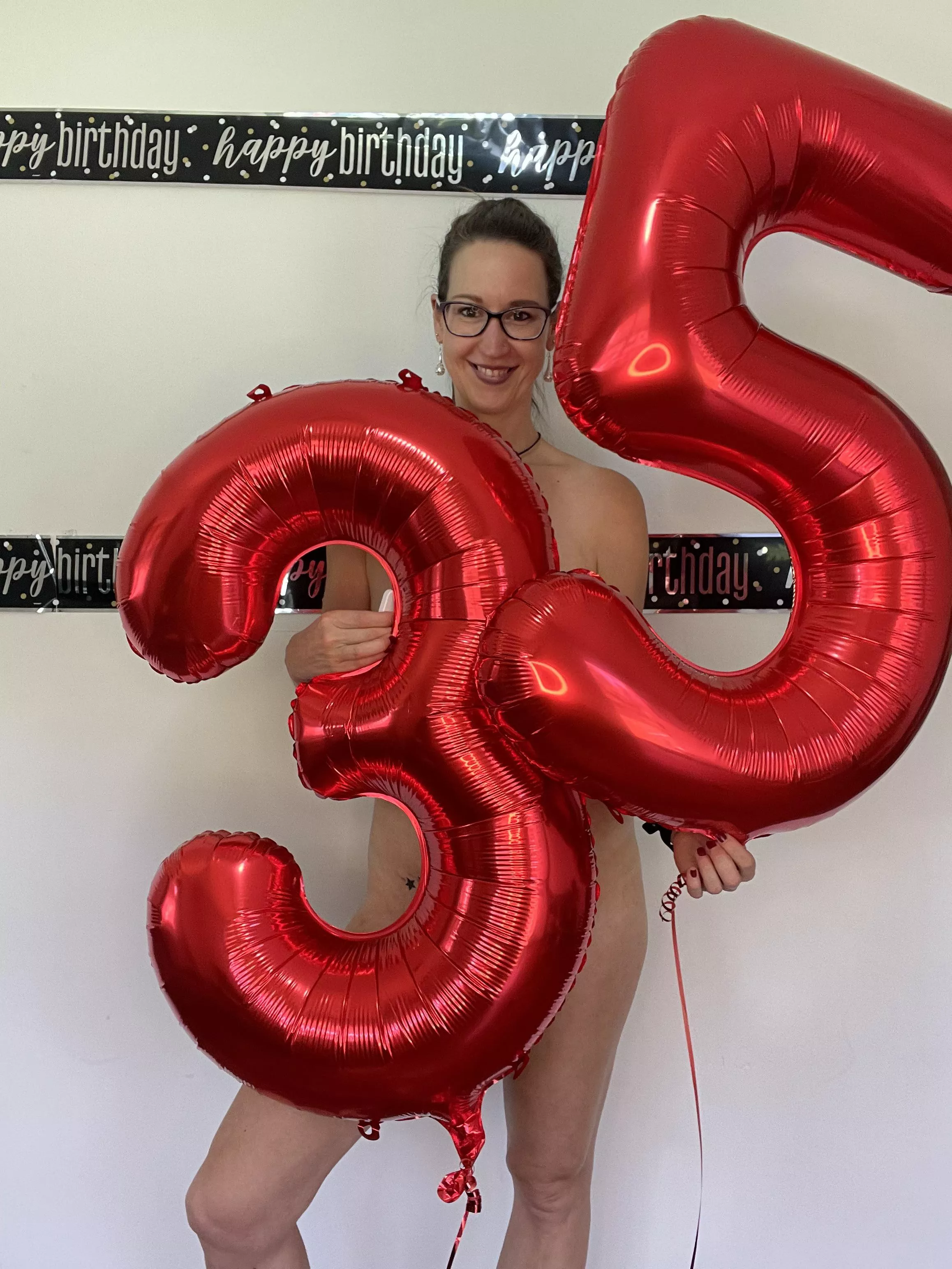 35 â™¥ï¸ German Single MILF in Australia creating her best life â™¥ï¸