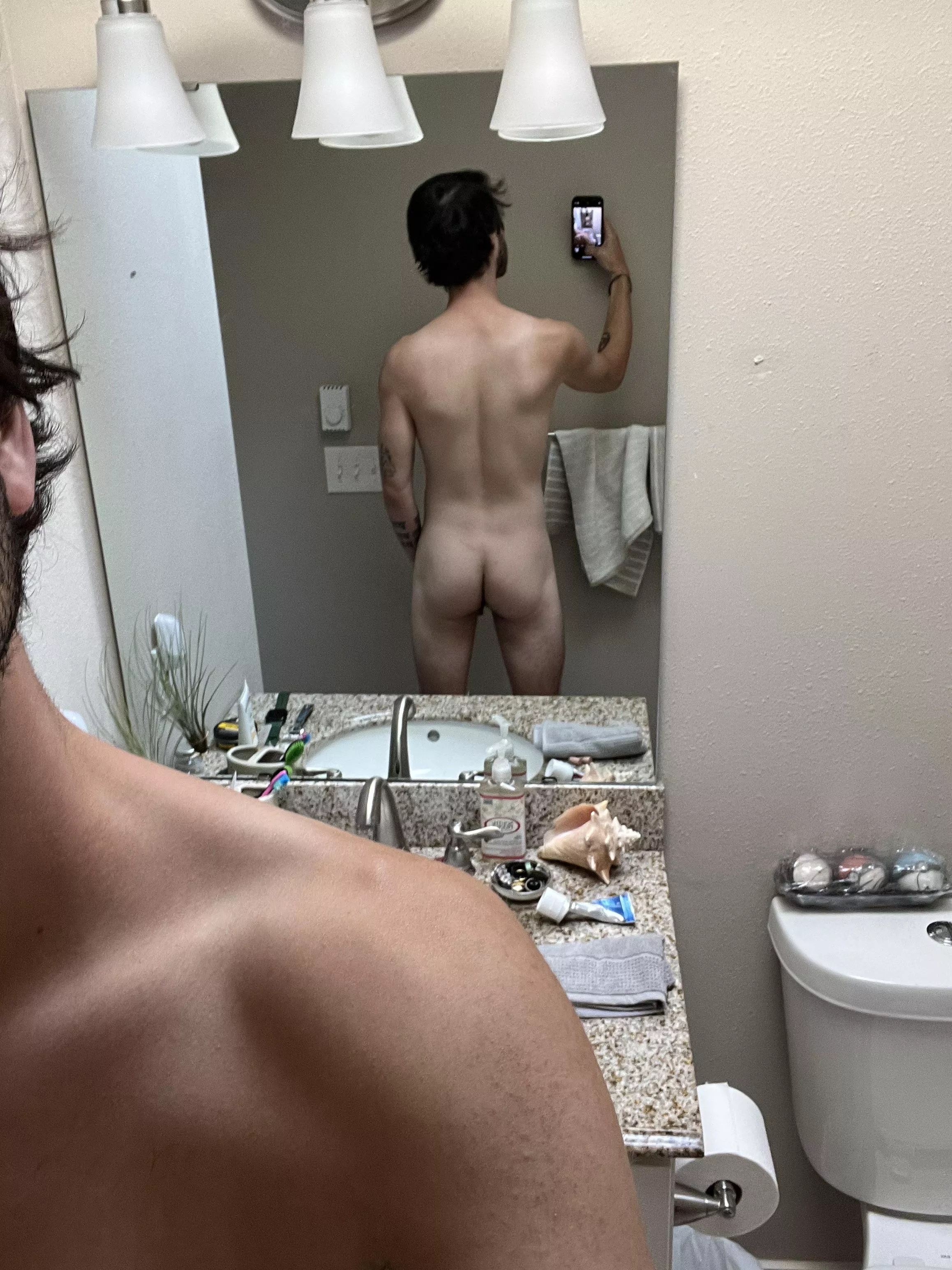 Can you tell I’ve been doing my squats? 31M