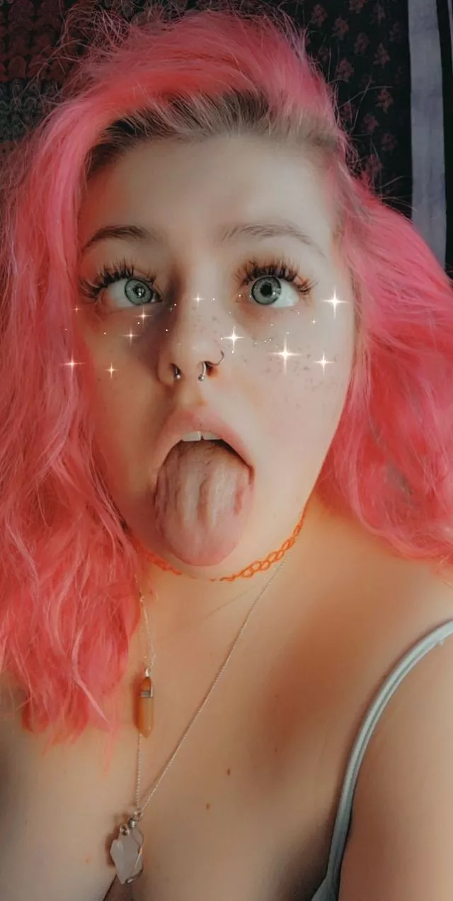 cross eyed for your cock 🍆💗