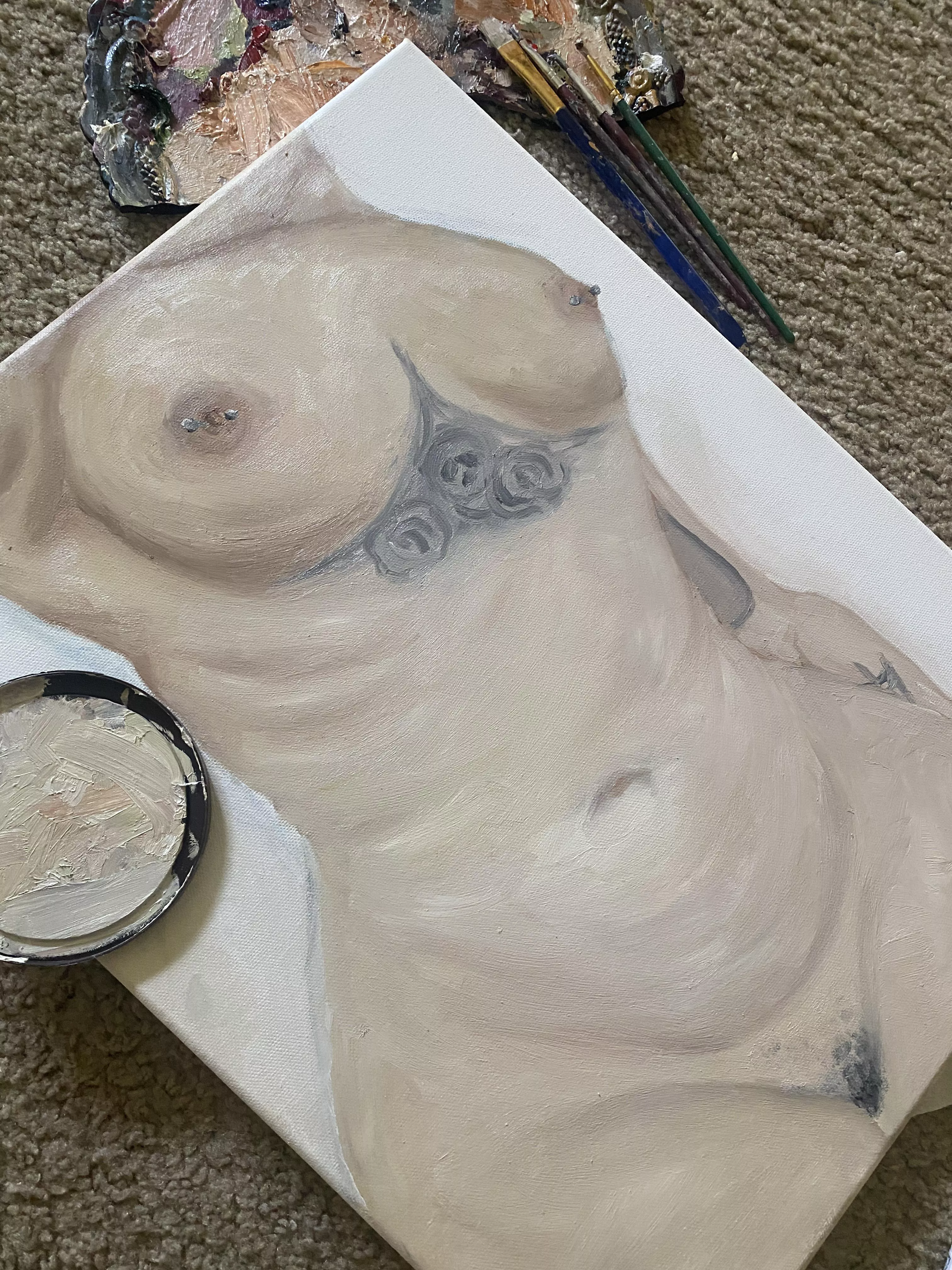 I painted one of my nudes🤍