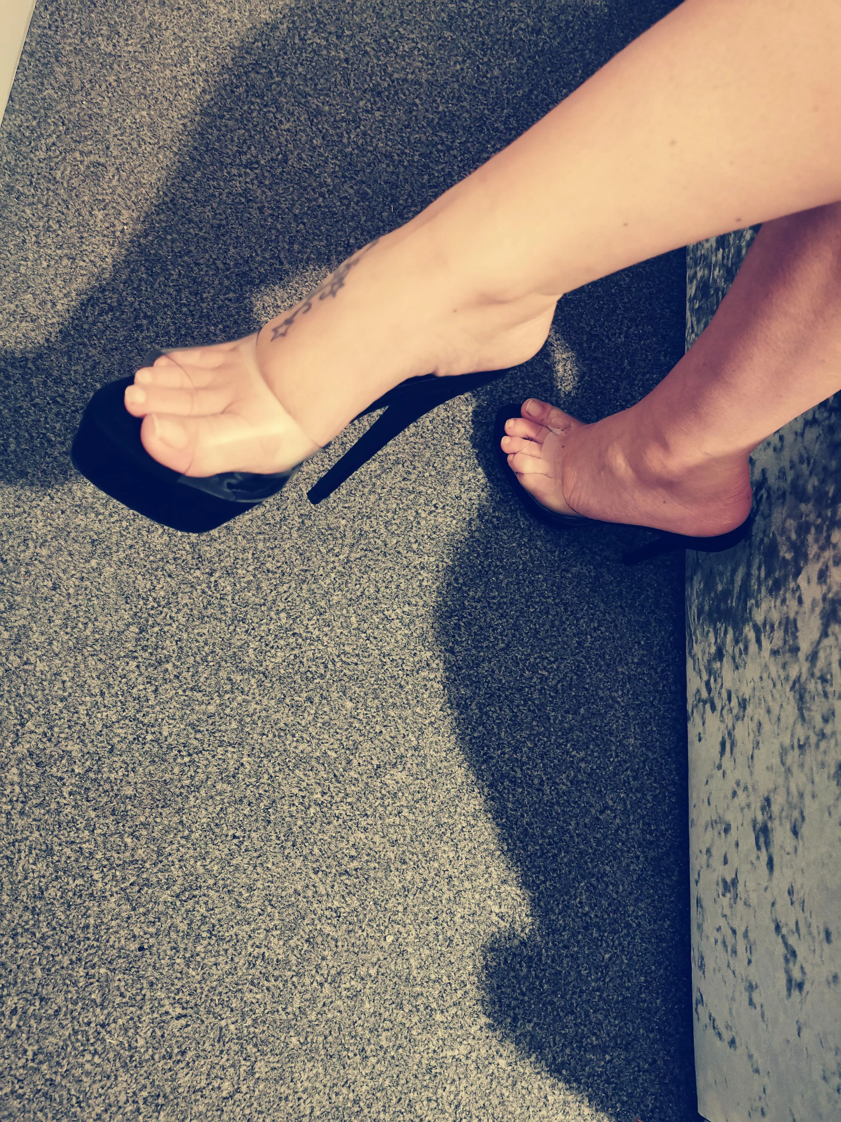 New heels for new content 🌶️ naked nails ready for a fresh colour change tomorrow 🥵