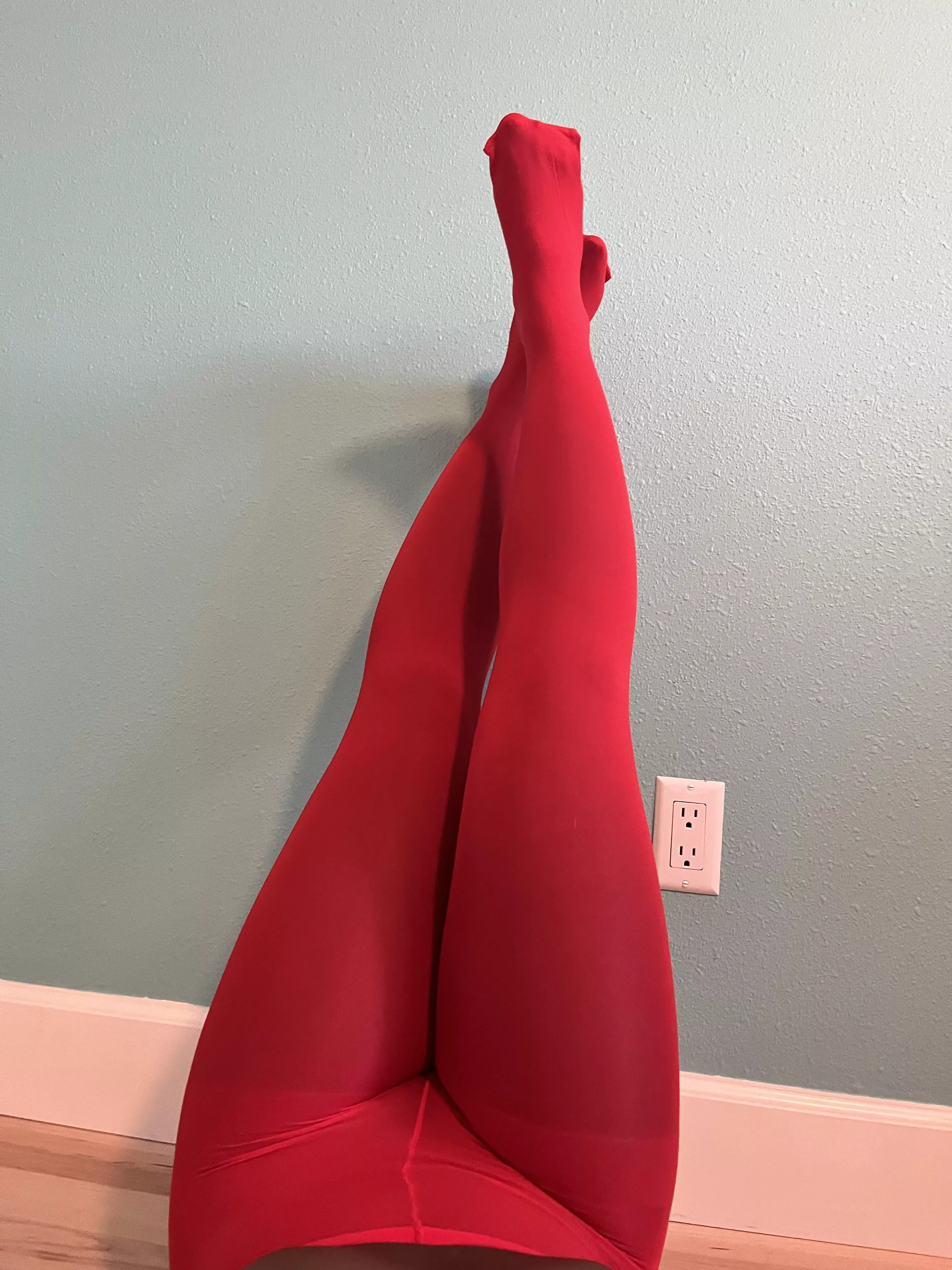 Red tights