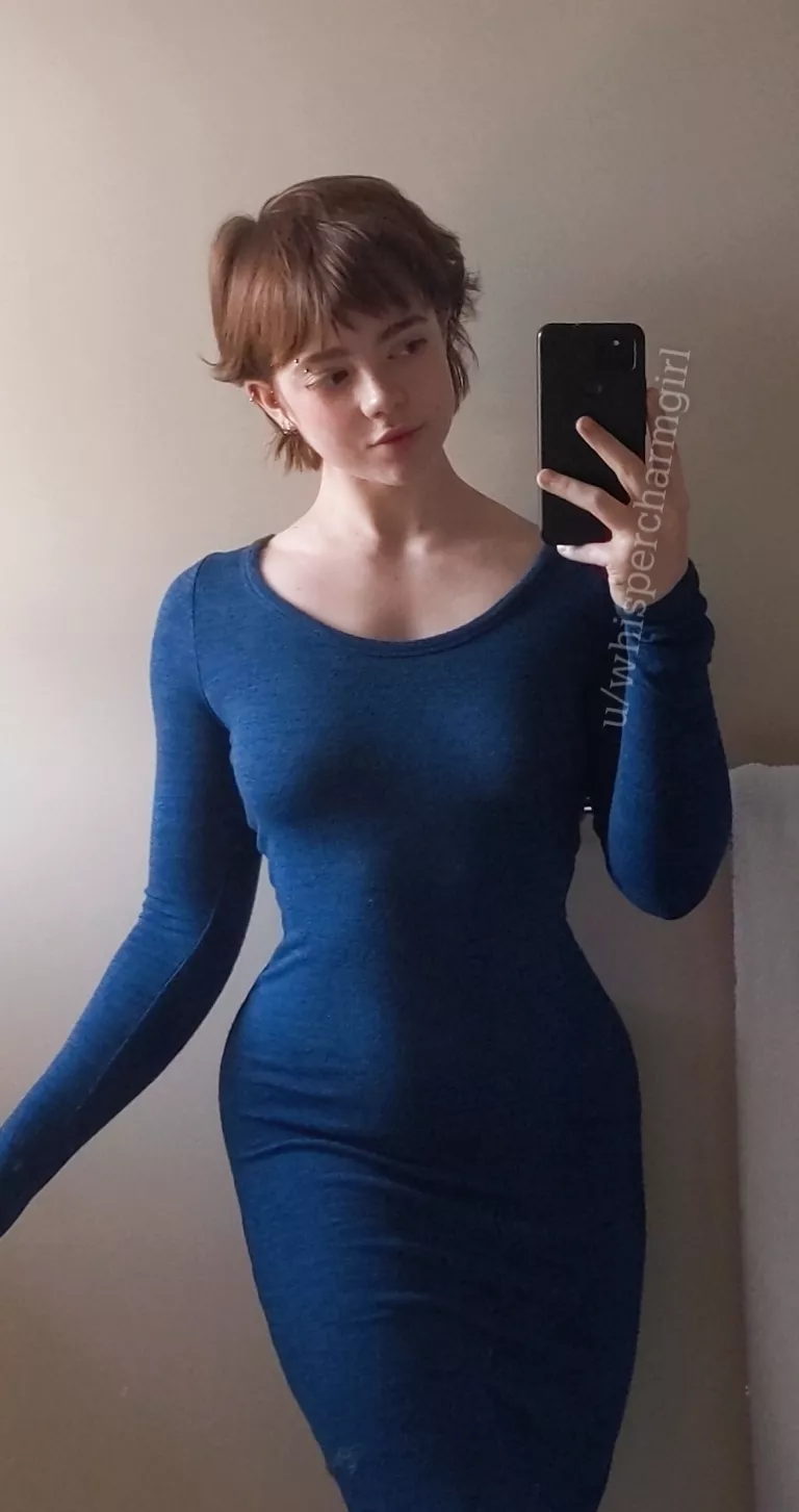 when the shoulders show >> (21F)