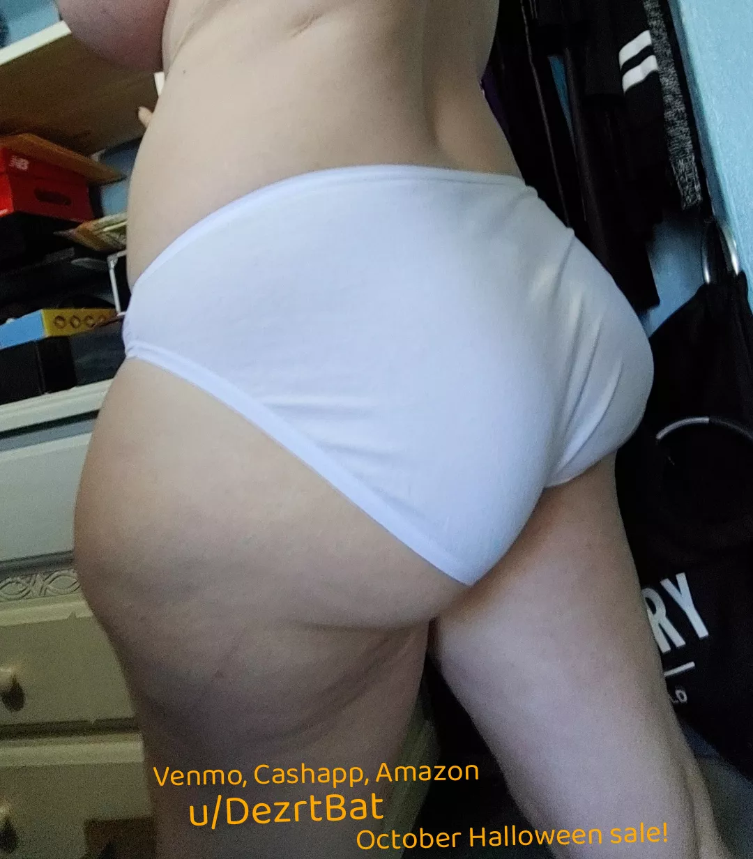 How do white fullbacks make you feel? :P I'm [selling] panties and much more for your satisfaction. 😏