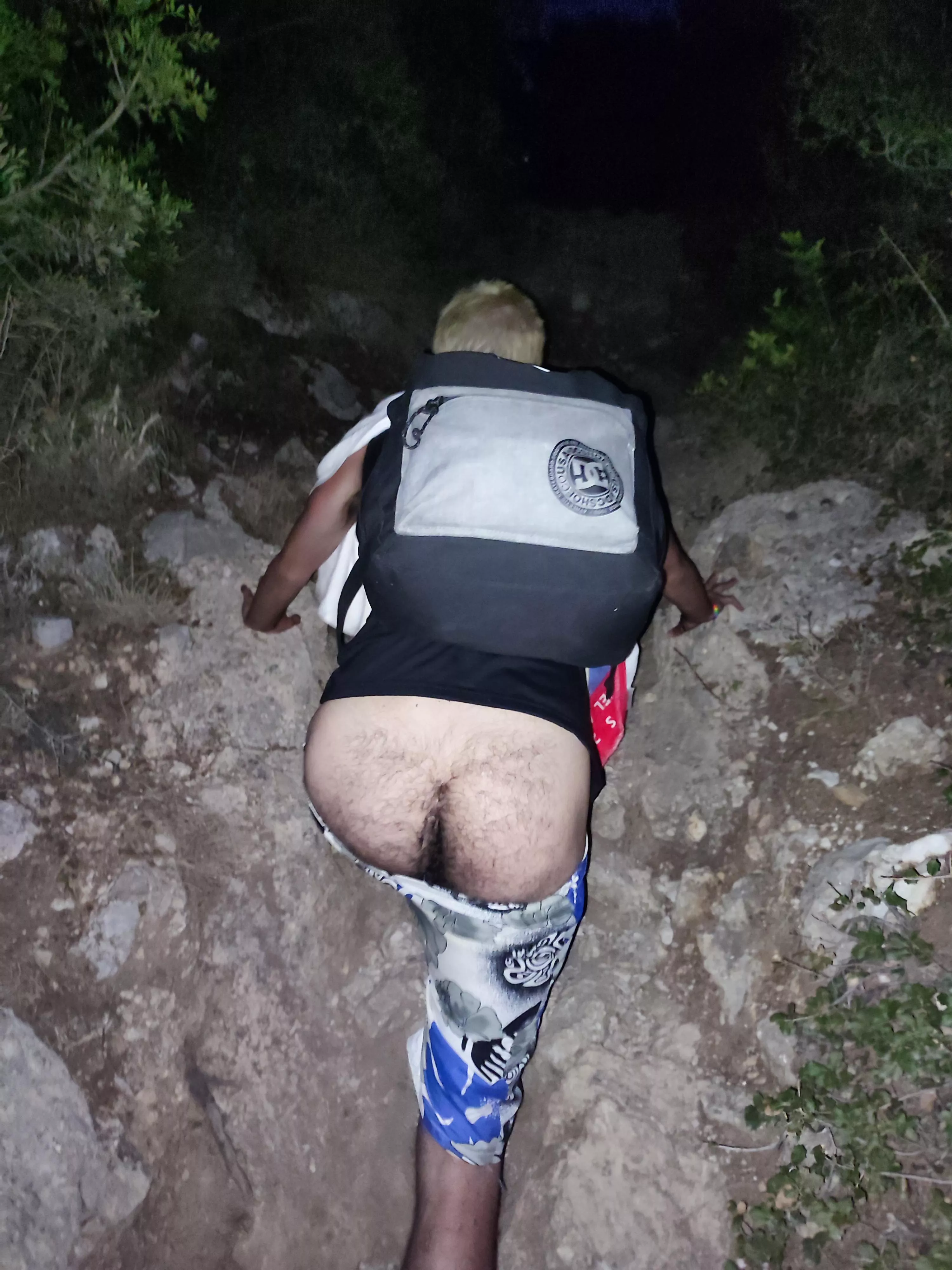 I love to let the ass out while hiking