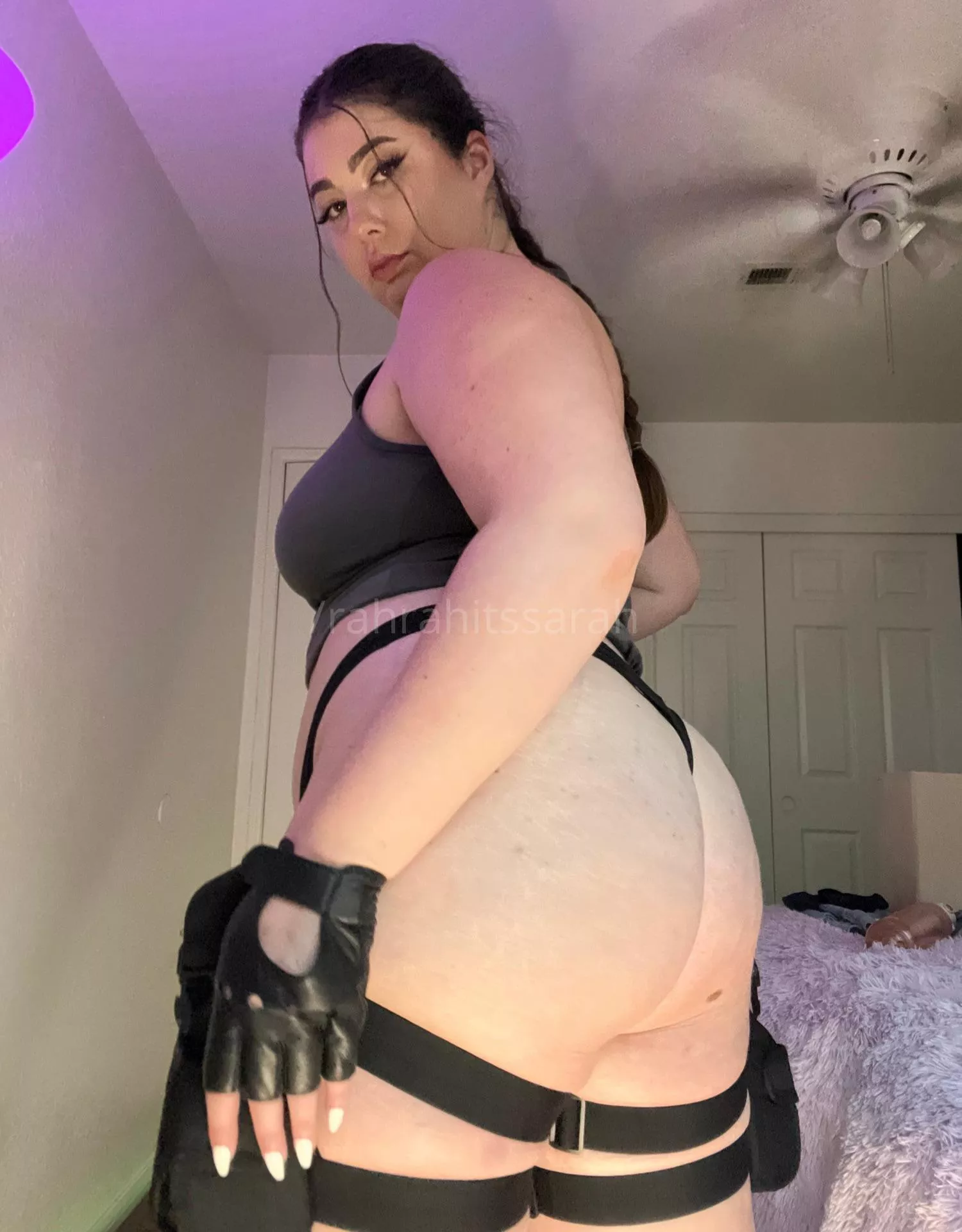 Lara Croft but make it thick