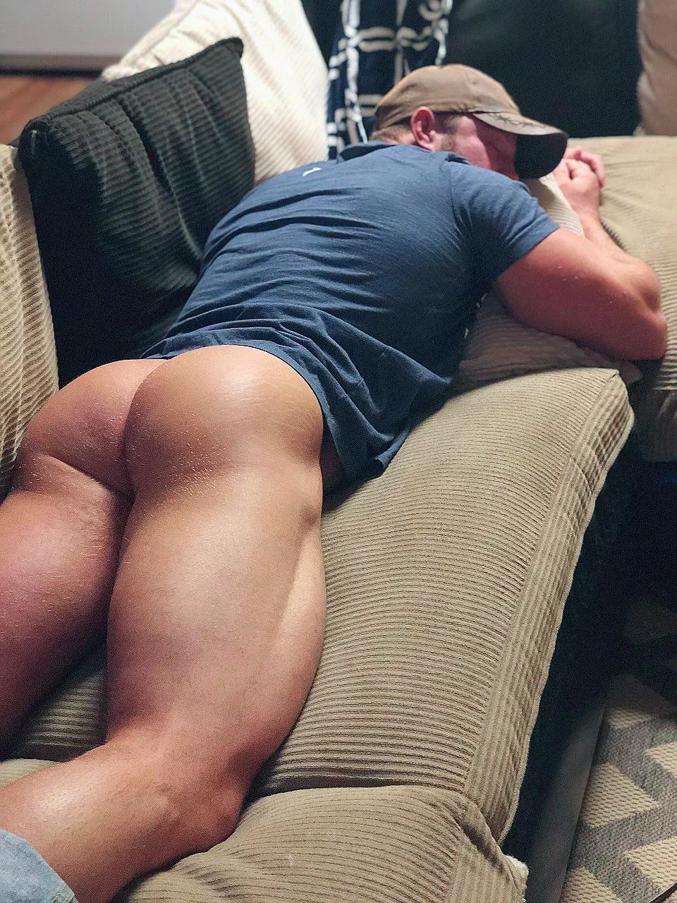 Use my ass as a pillow eh?