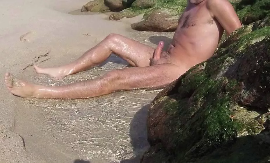 sunbath... boner at the beach