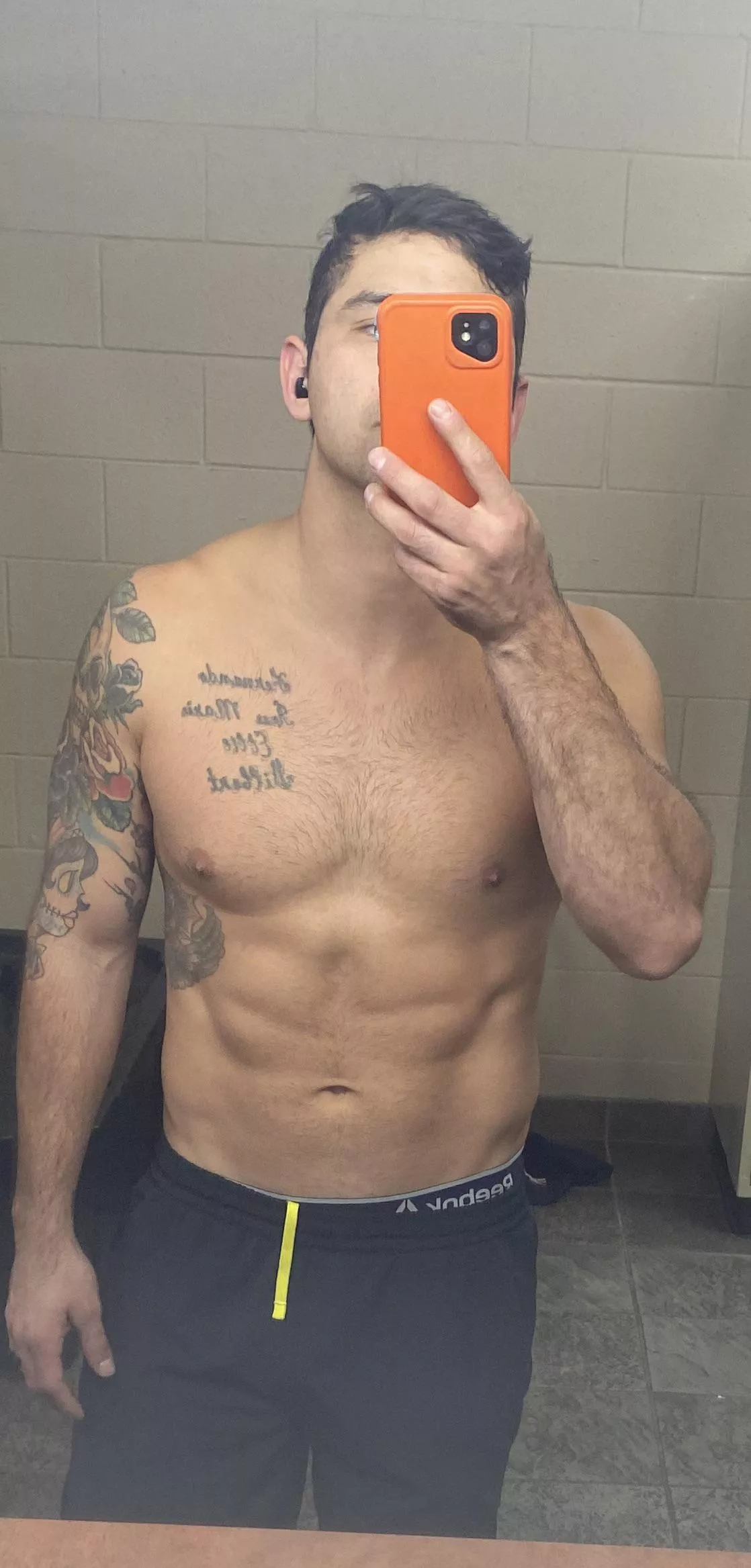 Technically a dad bod (m)