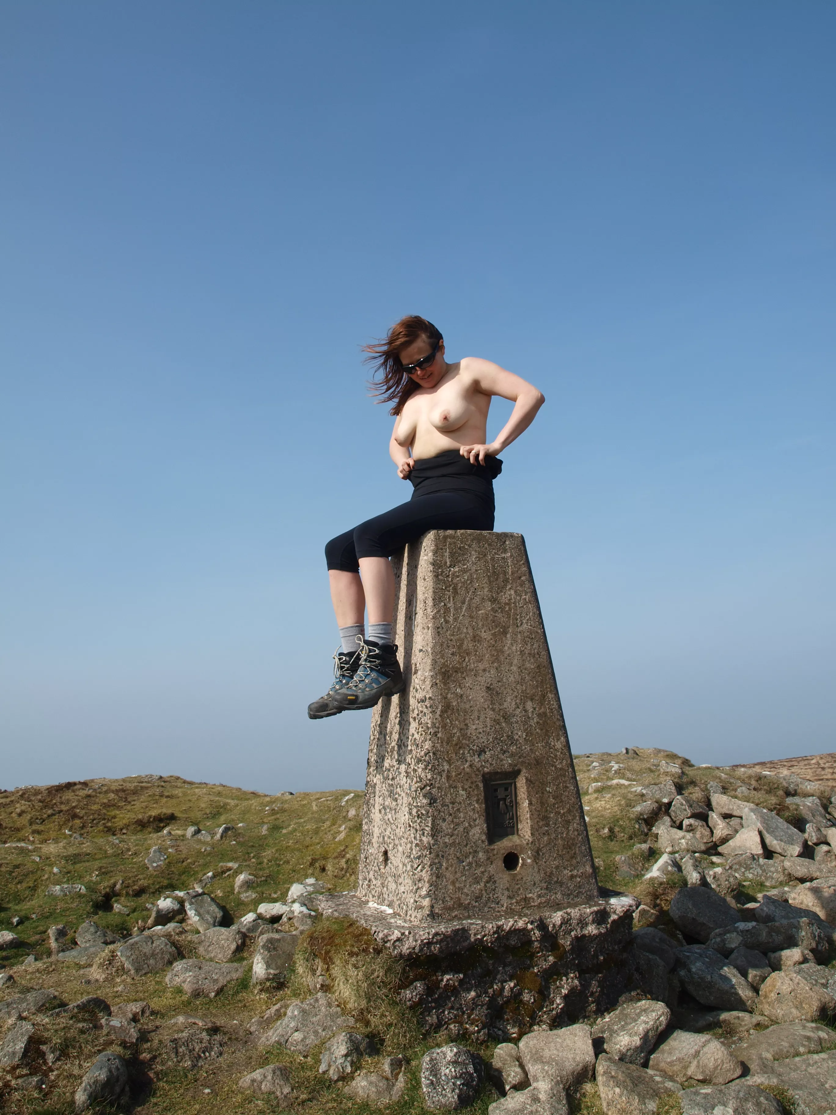 trig point boobs [f]