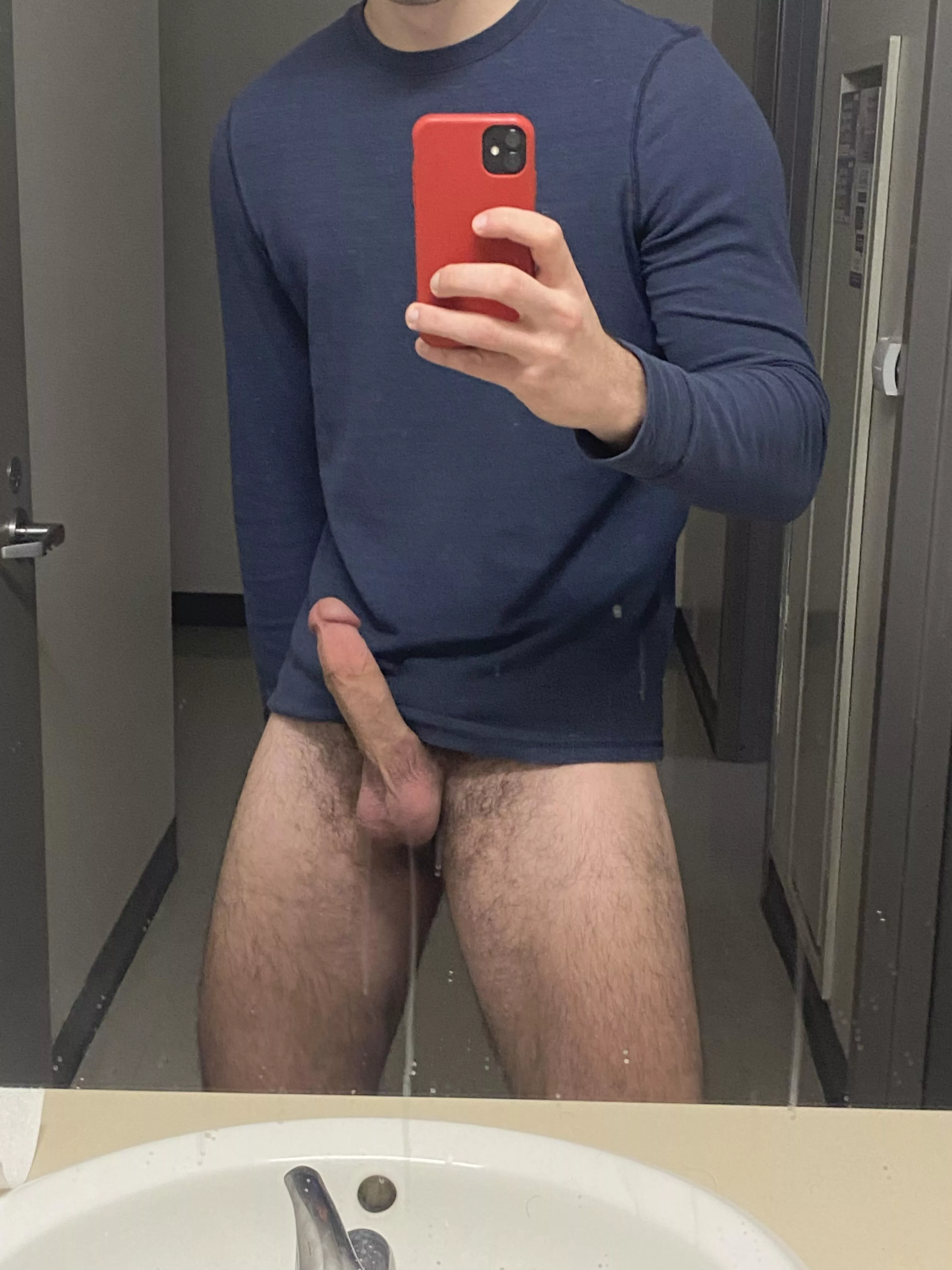 [20] You guys like my little buddy?