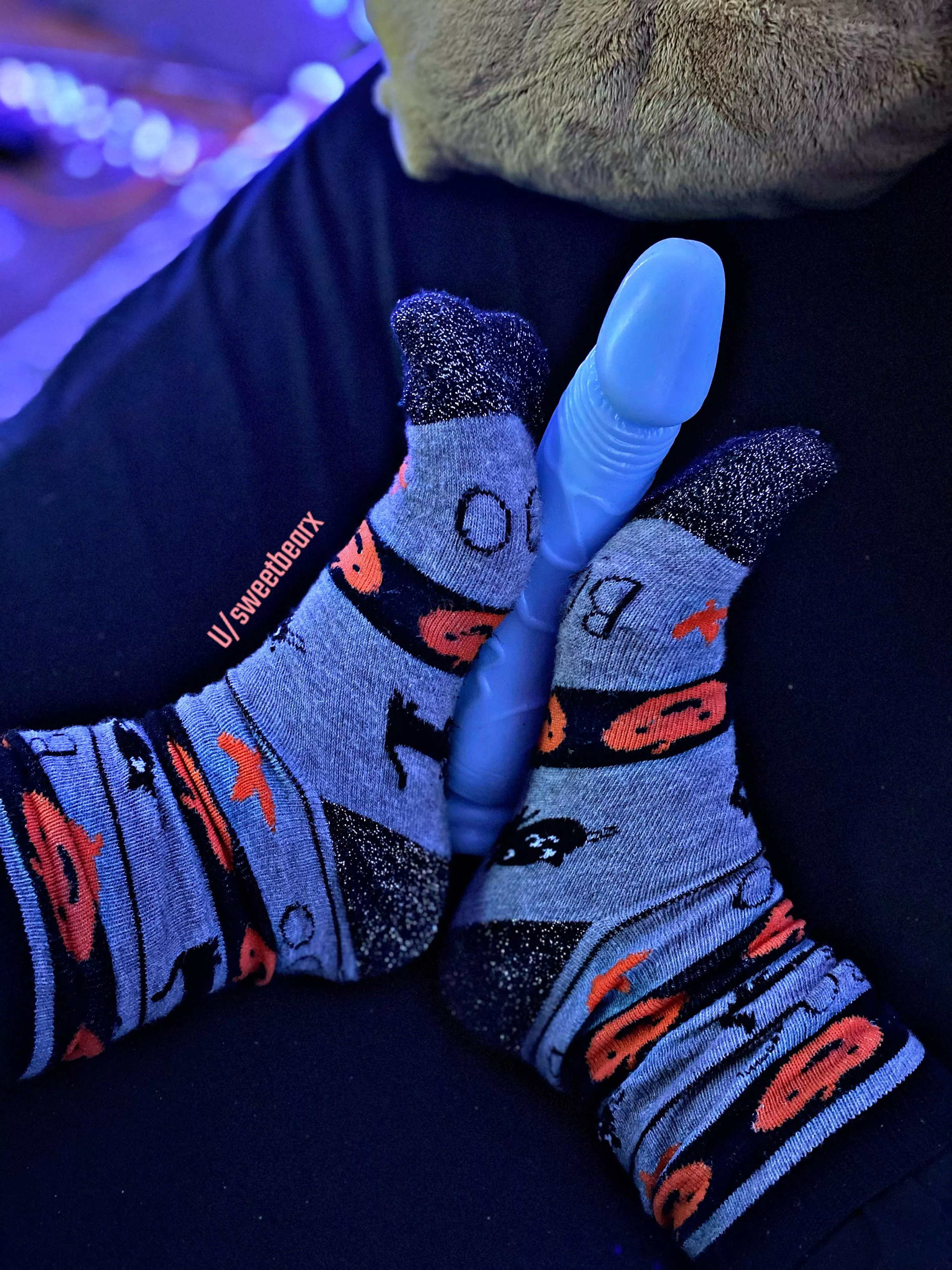 (F) I just love these socks ðŸŽƒ