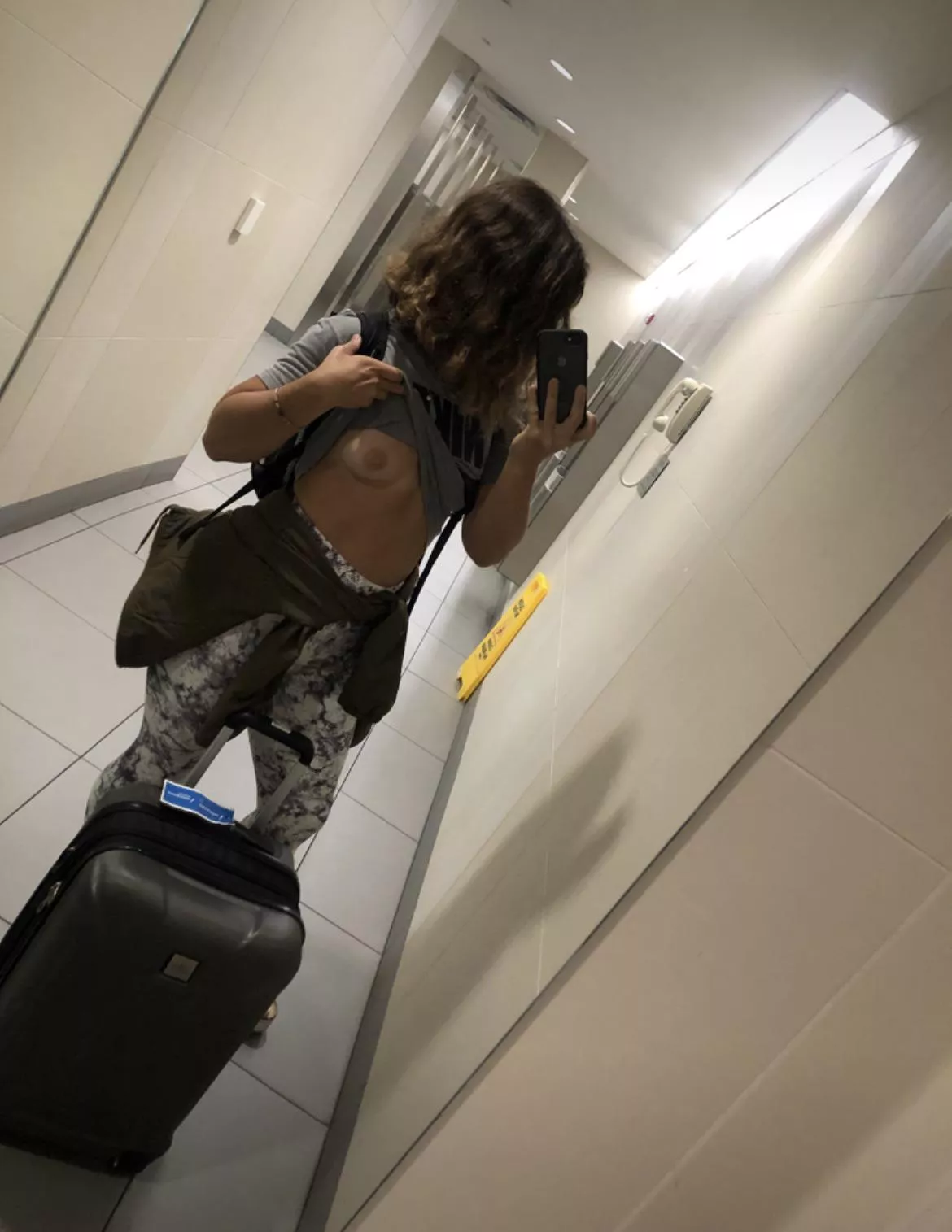 Quick little airport flash (f)