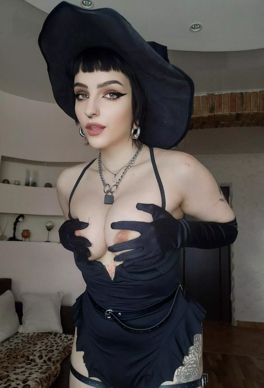 Would you like to taste my witchy boobs? ✨