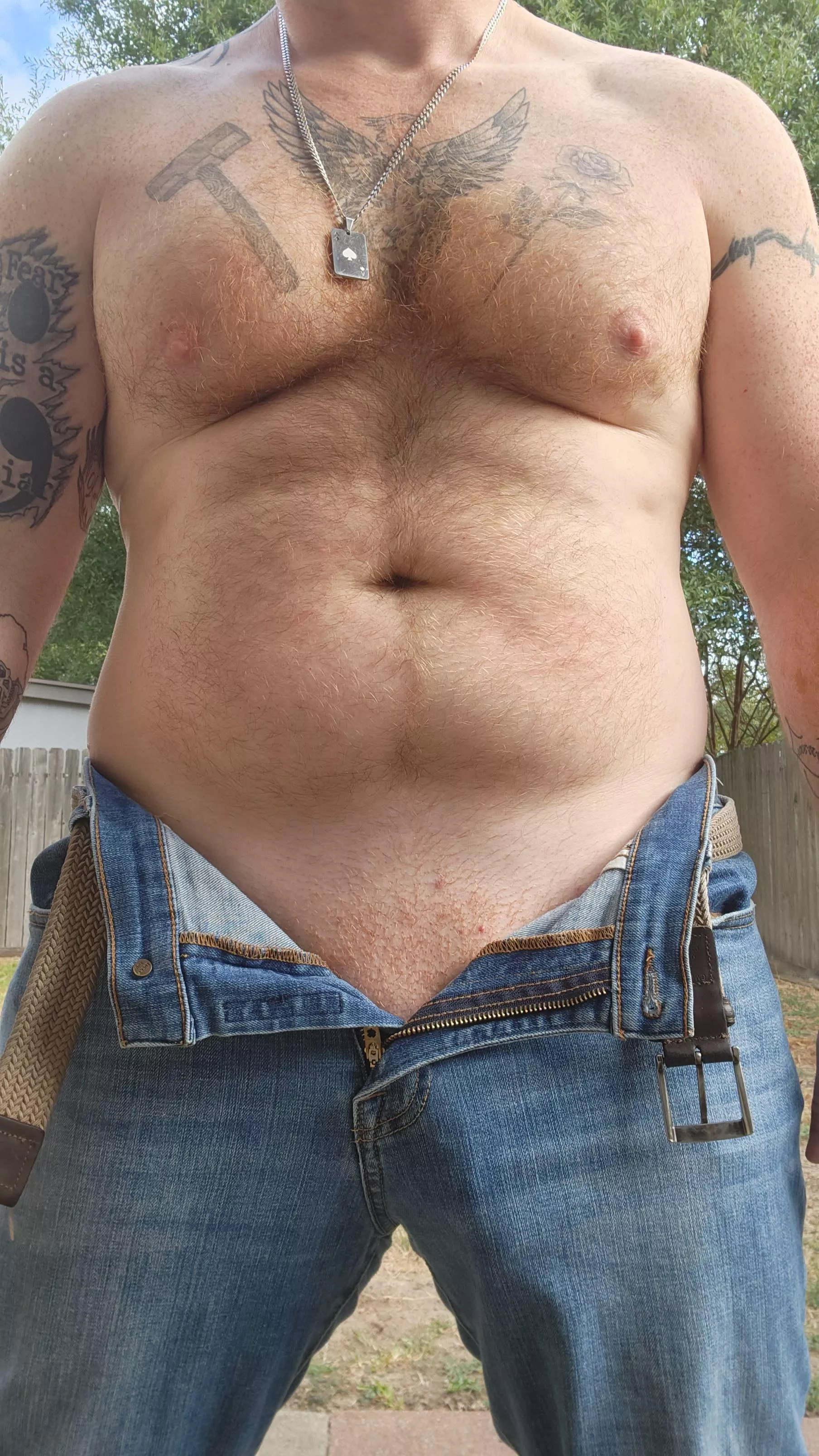 [42] Can you help daddy with his stubborn zipper?